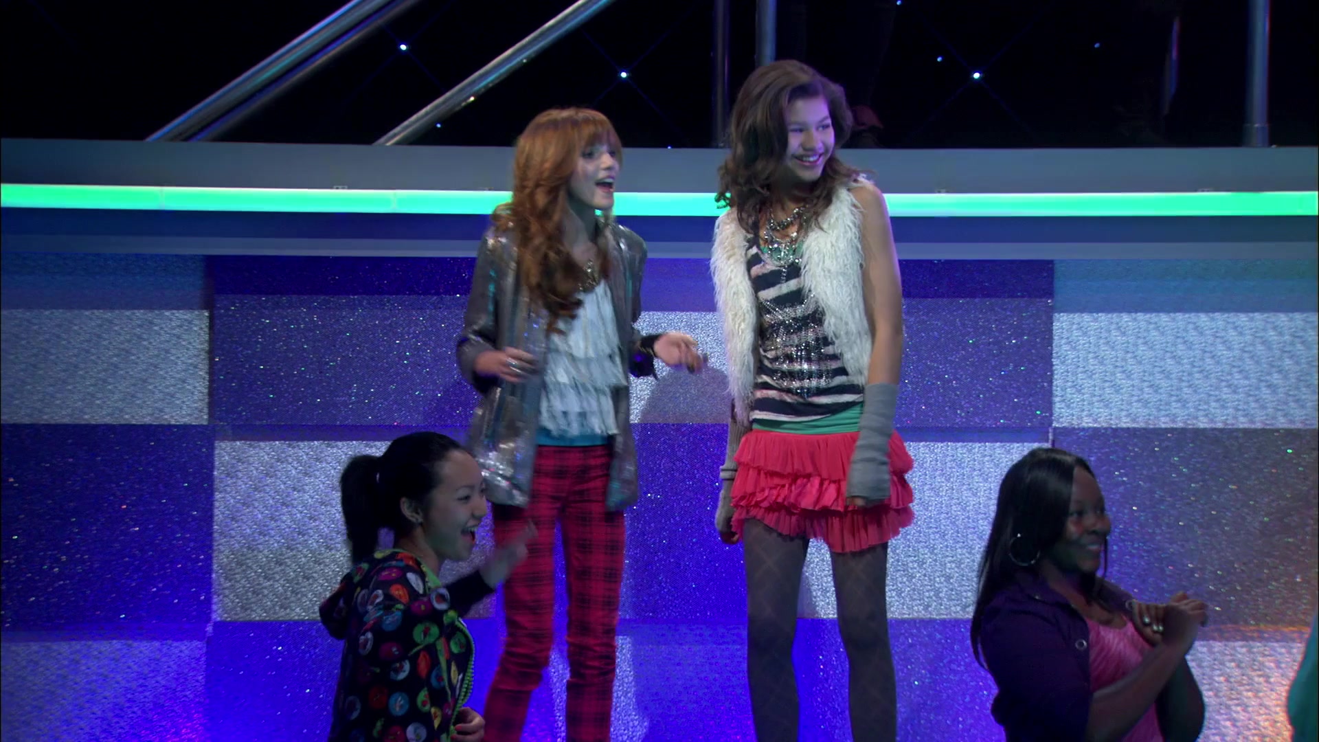 Shake_It_Up_S01E06_1080p_BTD_000066.jpg Shake_It_Up_S01E06_1080p_BTD_000066.jpg