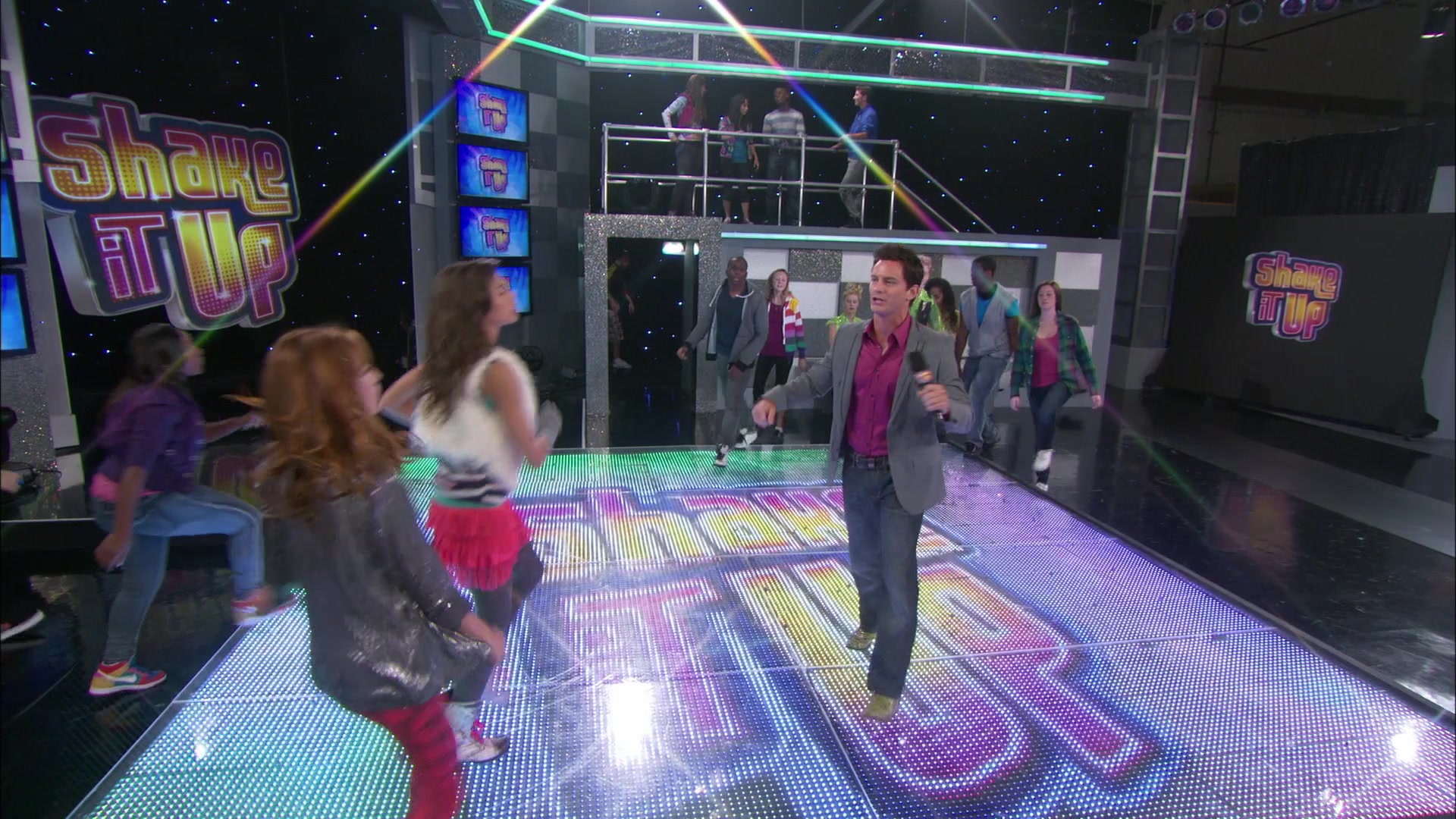 Shake_It_Up_S01E06_1080p_BTD_000191.jpg