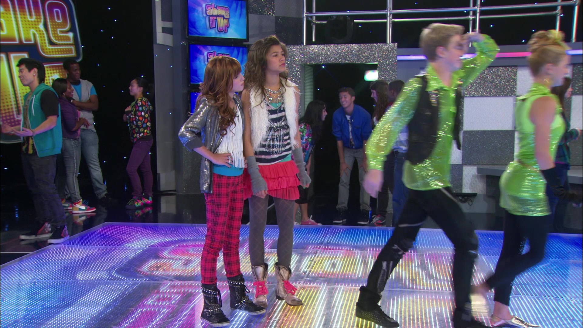 Shake_It_Up_S01E06_1080p_BTD_000326.jpg Shake_It_Up_S01E06_1080p_BTD_000326.jpg