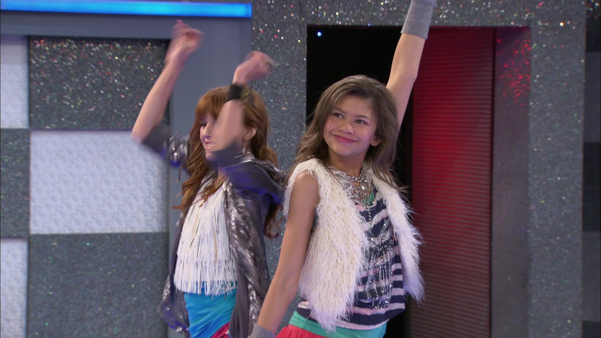 Shake_It_Up_S01E06_1080p_BTD_000652.jpg Shake_It_Up_S01E06_1080p_BTD_000652.jpg
