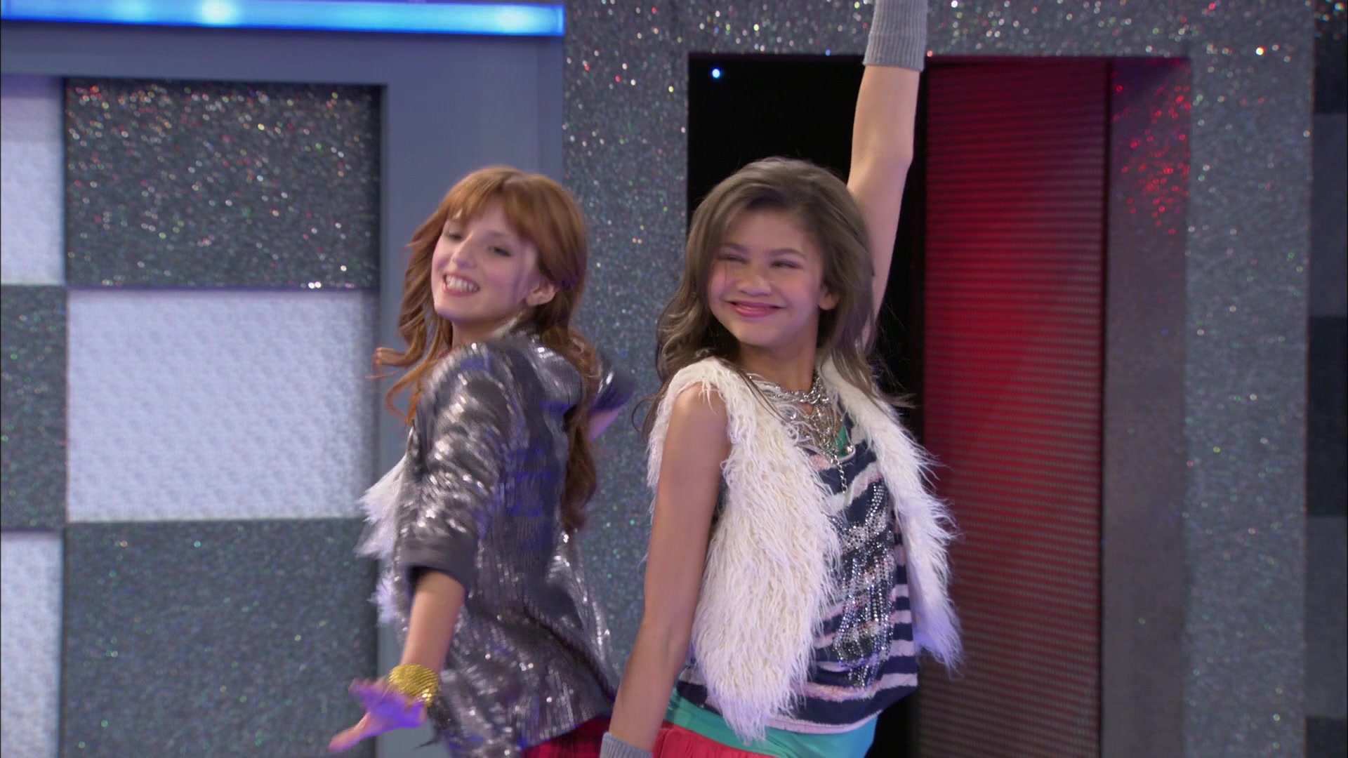 Shake_It_Up_S01E06_1080p_BTD_000653.jpg Shake_It_Up_S01E06_1080p_BTD_000653.jpg