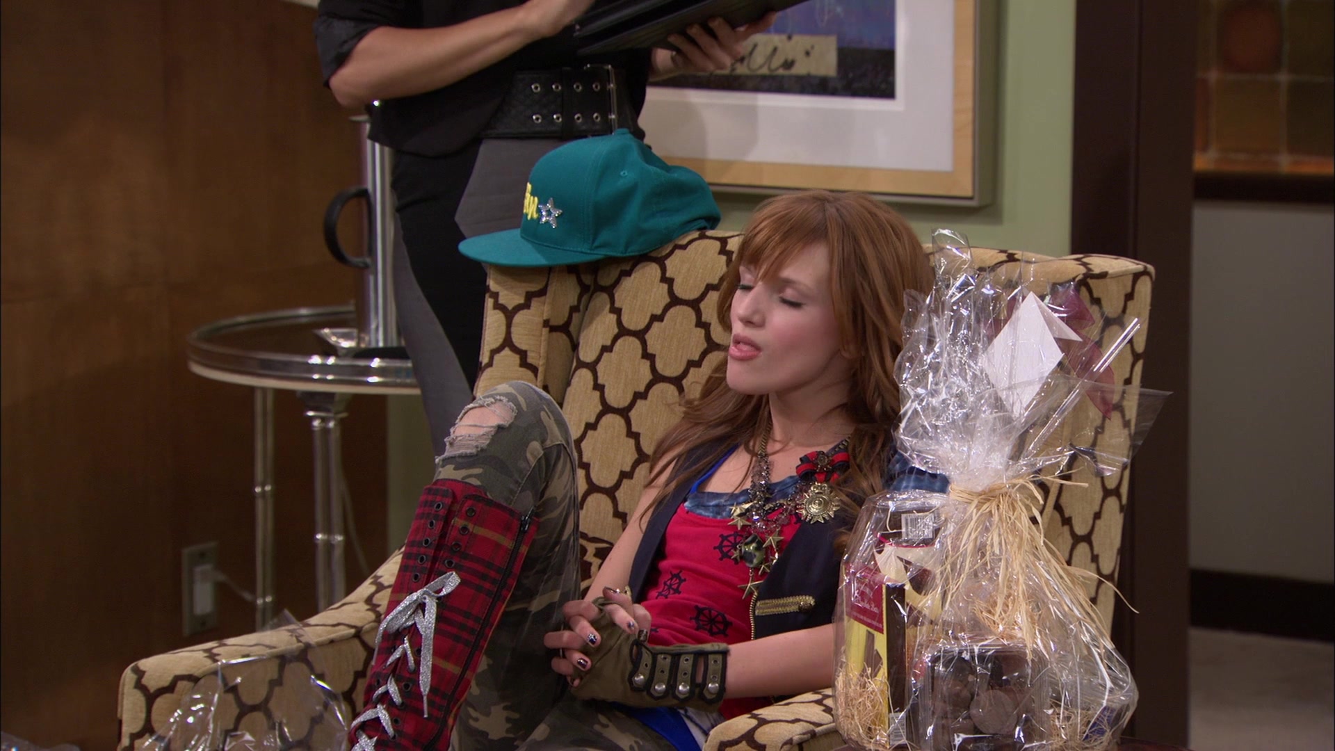 Shake_It_Up_S01E06_1080p_BTD_001601.jpg Shake_It_Up_S01E06_1080p_BTD_001601.jpg