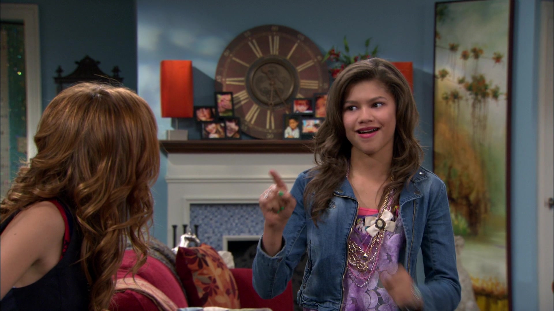 Shake_It_Up_S01E06_1080p_BTD_001770.jpg