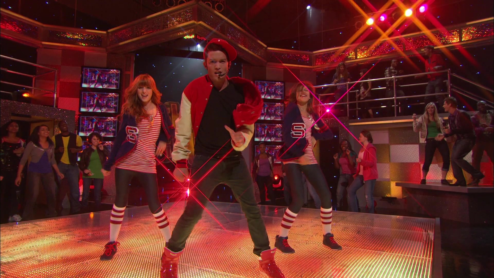 Shake_It_Up_S01E06_1080p_BTD_002074.jpg Shake_It_Up_S01E06_1080p_BTD_002074.jpg
