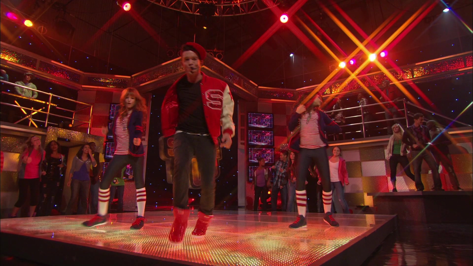 Shake_It_Up_S01E06_1080p_BTD_002114.jpg Shake_It_Up_S01E06_1080p_BTD_002114.jpg