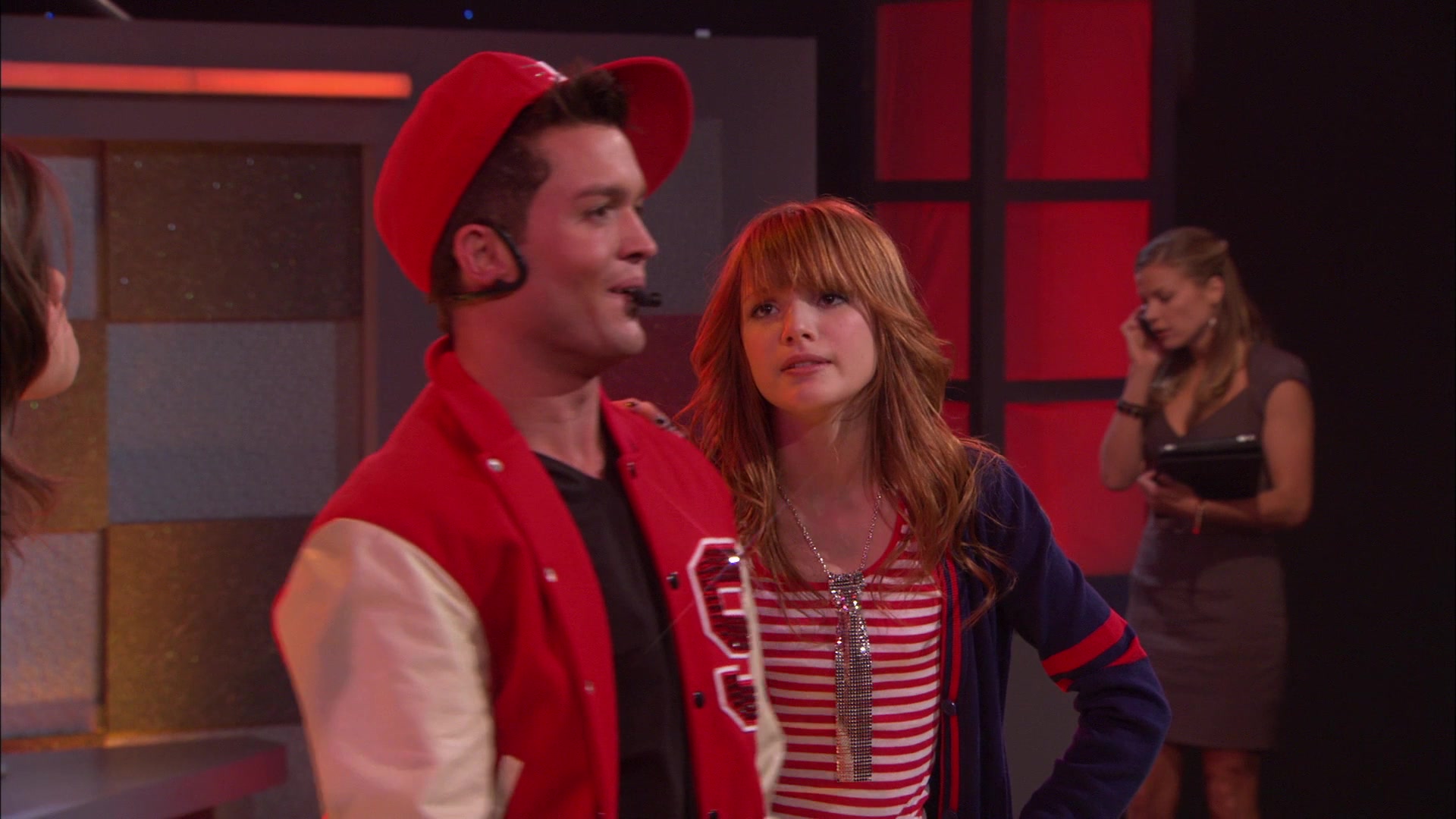 Shake_It_Up_S01E06_1080p_BTD_002194.jpg Shake_It_Up_S01E06_1080p_BTD_002194.jpg