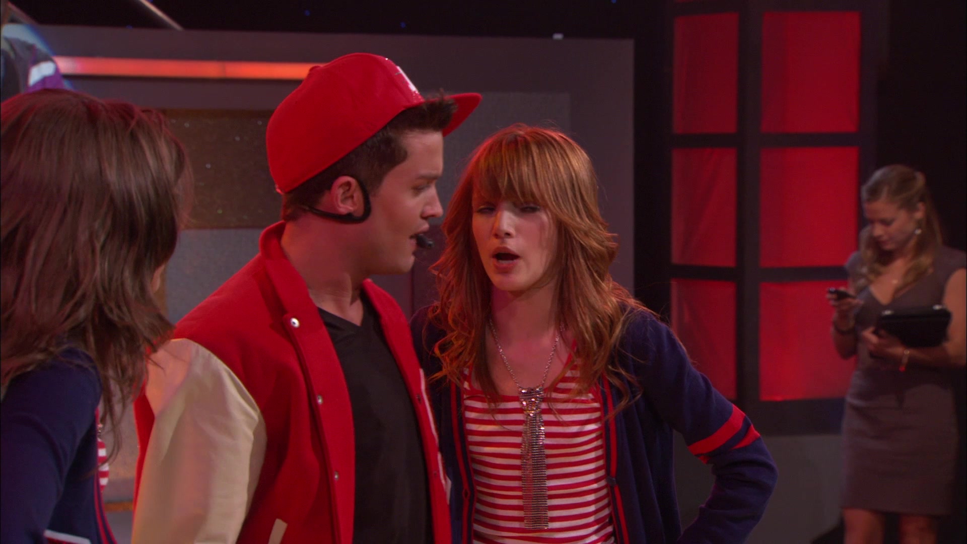 Shake_It_Up_S01E06_1080p_BTD_002199.jpg Shake_It_Up_S01E06_1080p_BTD_002199.jpg