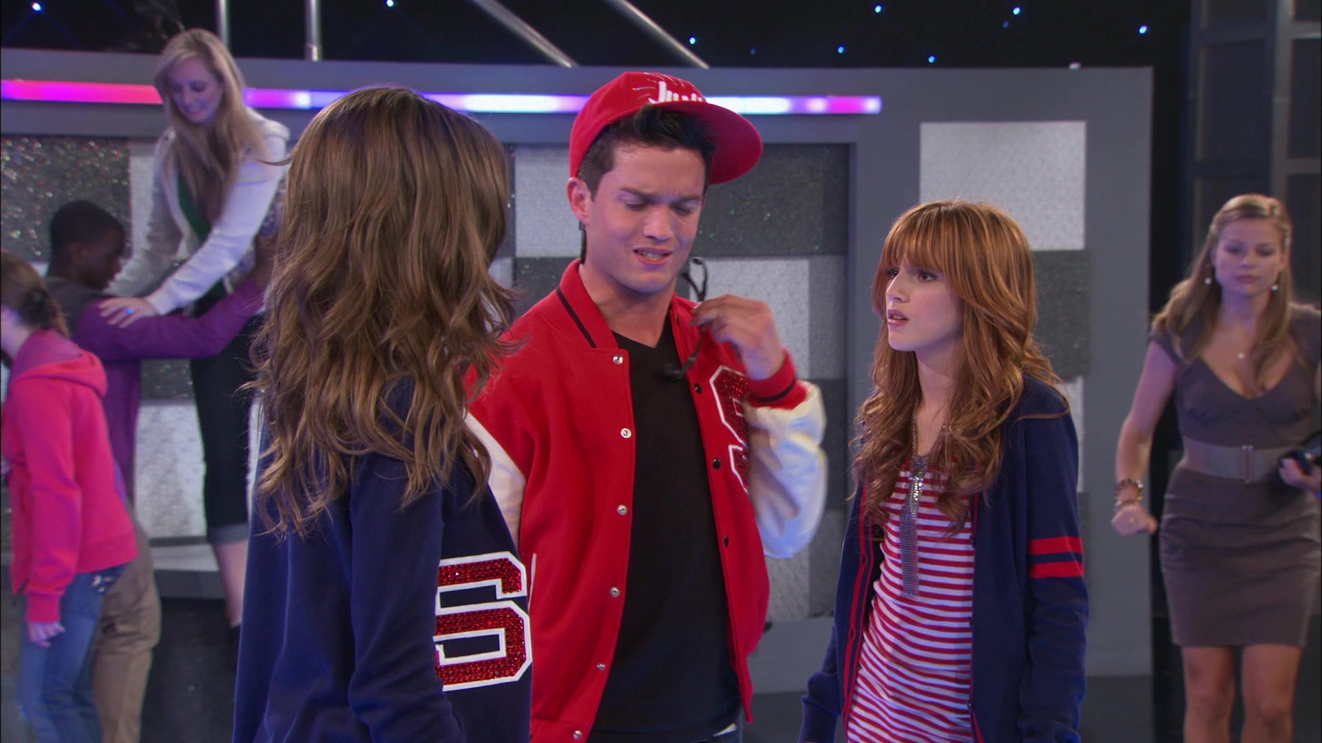 Shake_It_Up_S01E06_1080p_BTD_002237.jpg Shake_It_Up_S01E06_1080p_BTD_002237.jpg