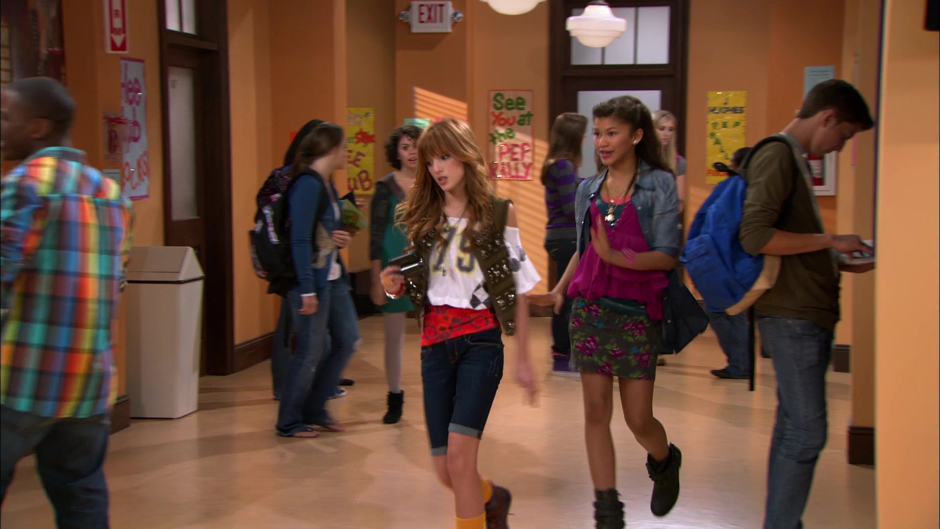 Shake_It_Up_S01E06_1080p_BTD_002408.jpg Shake_It_Up_S01E06_1080p_BTD_002408.jpg