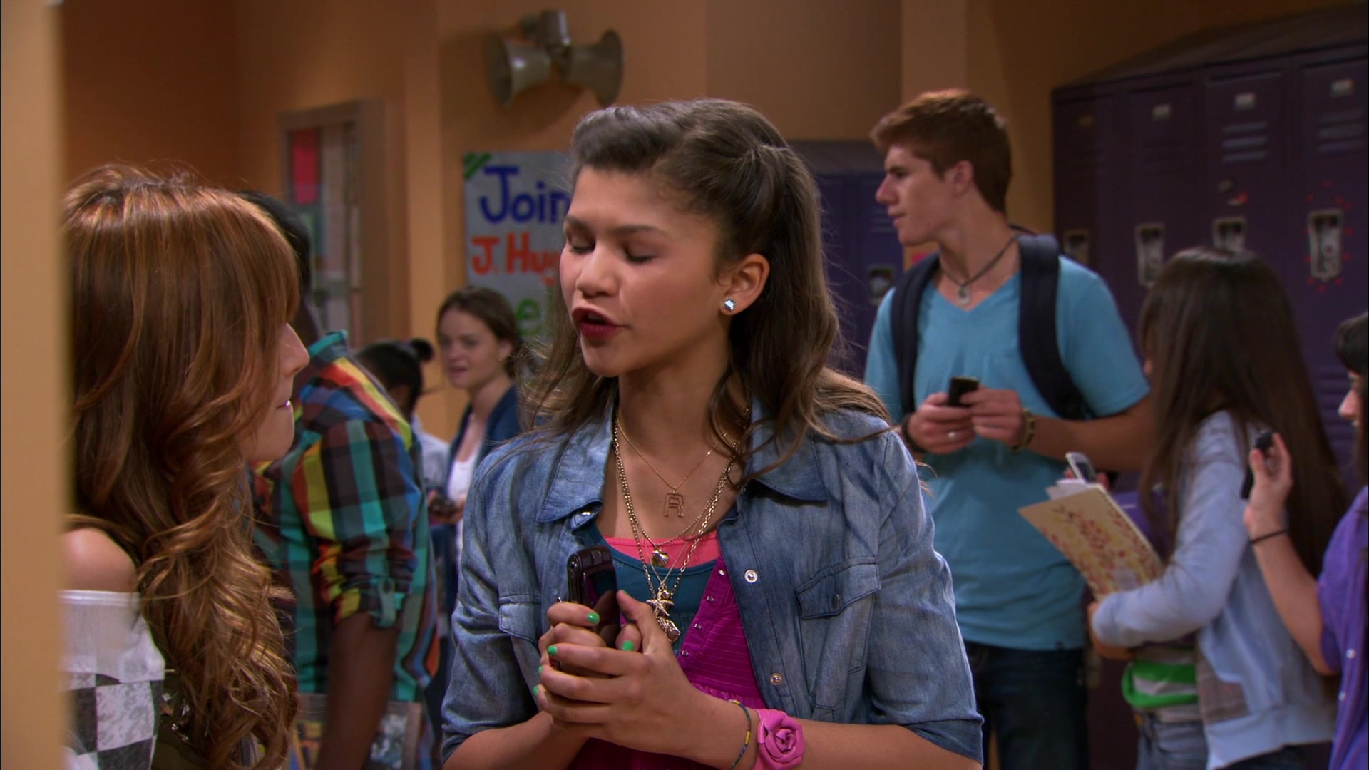 Shake_It_Up_S01E06_1080p_BTD_002503.jpg Shake_It_Up_S01E06_1080p_BTD_002503.jpg