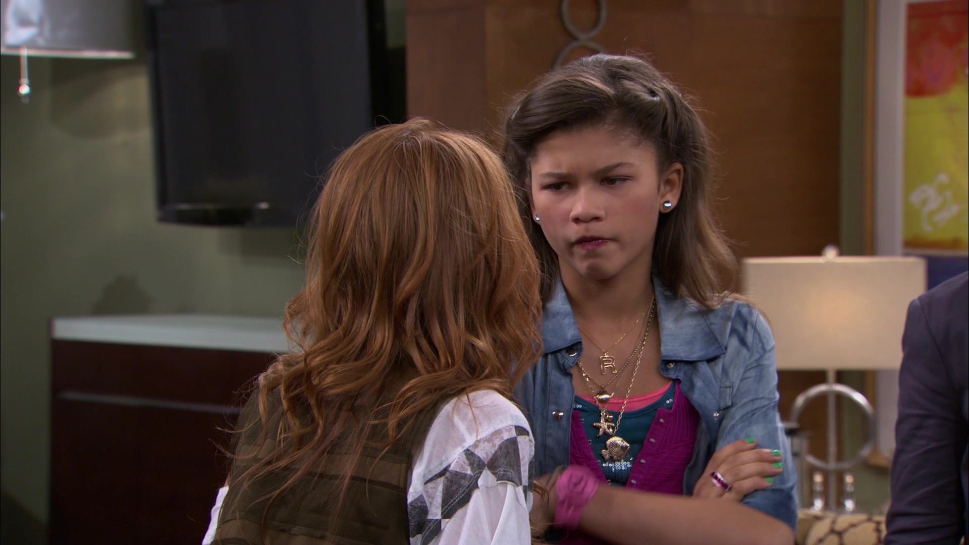 Shake_It_Up_S01E06_1080p_BTD_002829.jpg Shake_It_Up_S01E06_1080p_BTD_002829.jpg