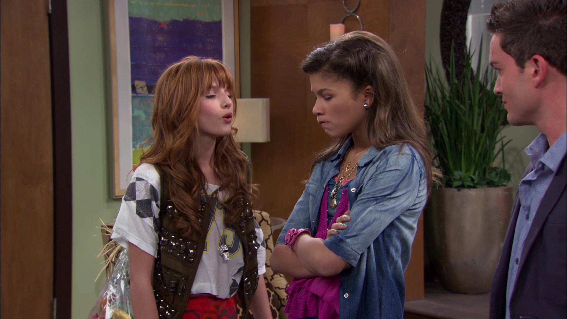 Shake_It_Up_S01E06_1080p_BTD_002833.jpg Shake_It_Up_S01E06_1080p_BTD_002833.jpg