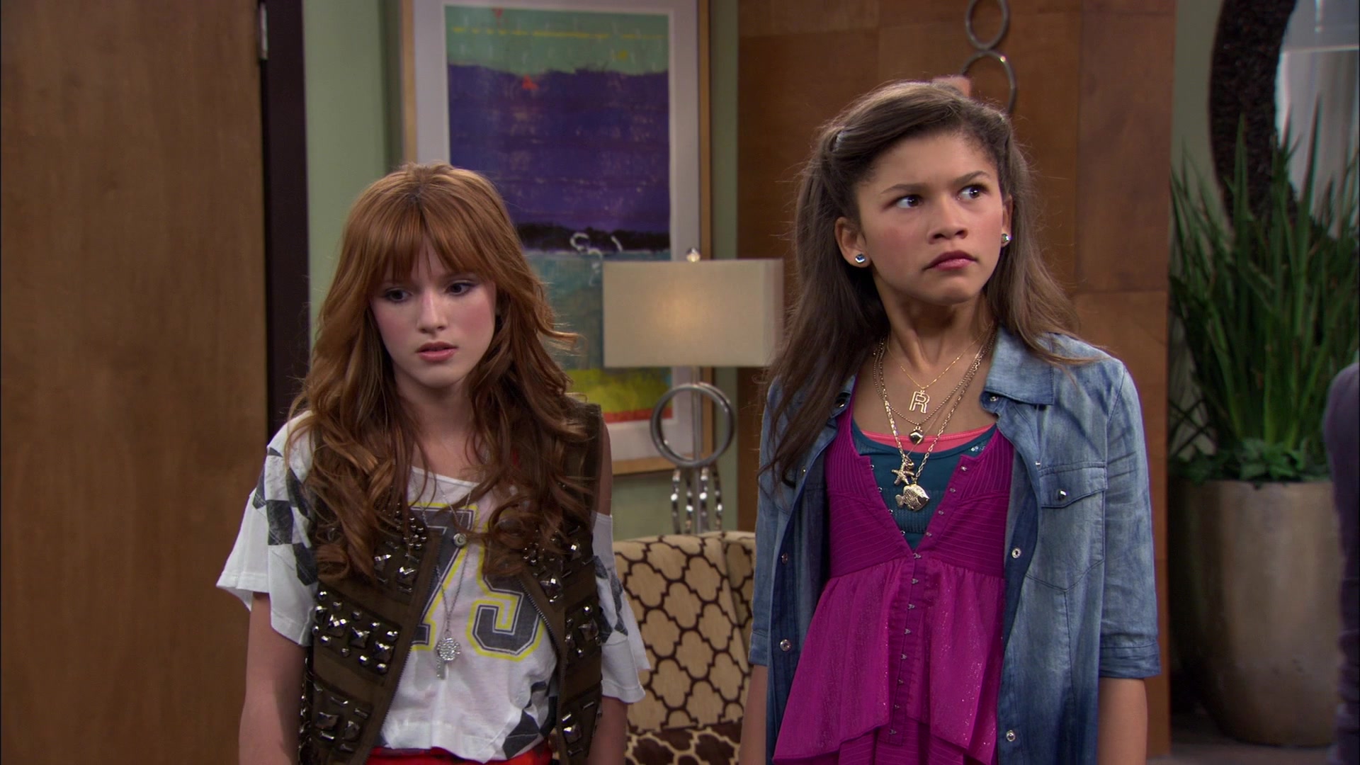 Shake_It_Up_S01E06_1080p_BTD_002849.jpg