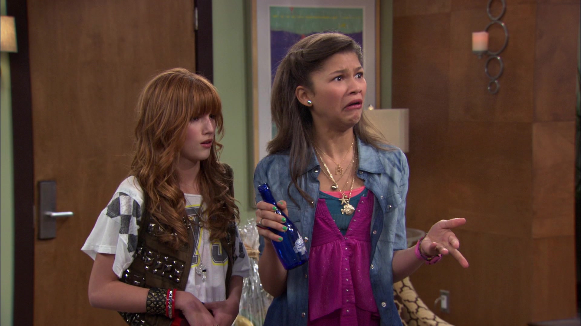 Shake_It_Up_S01E06_1080p_BTD_002940.jpg Shake_It_Up_S01E06_1080p_BTD_002940.jpg