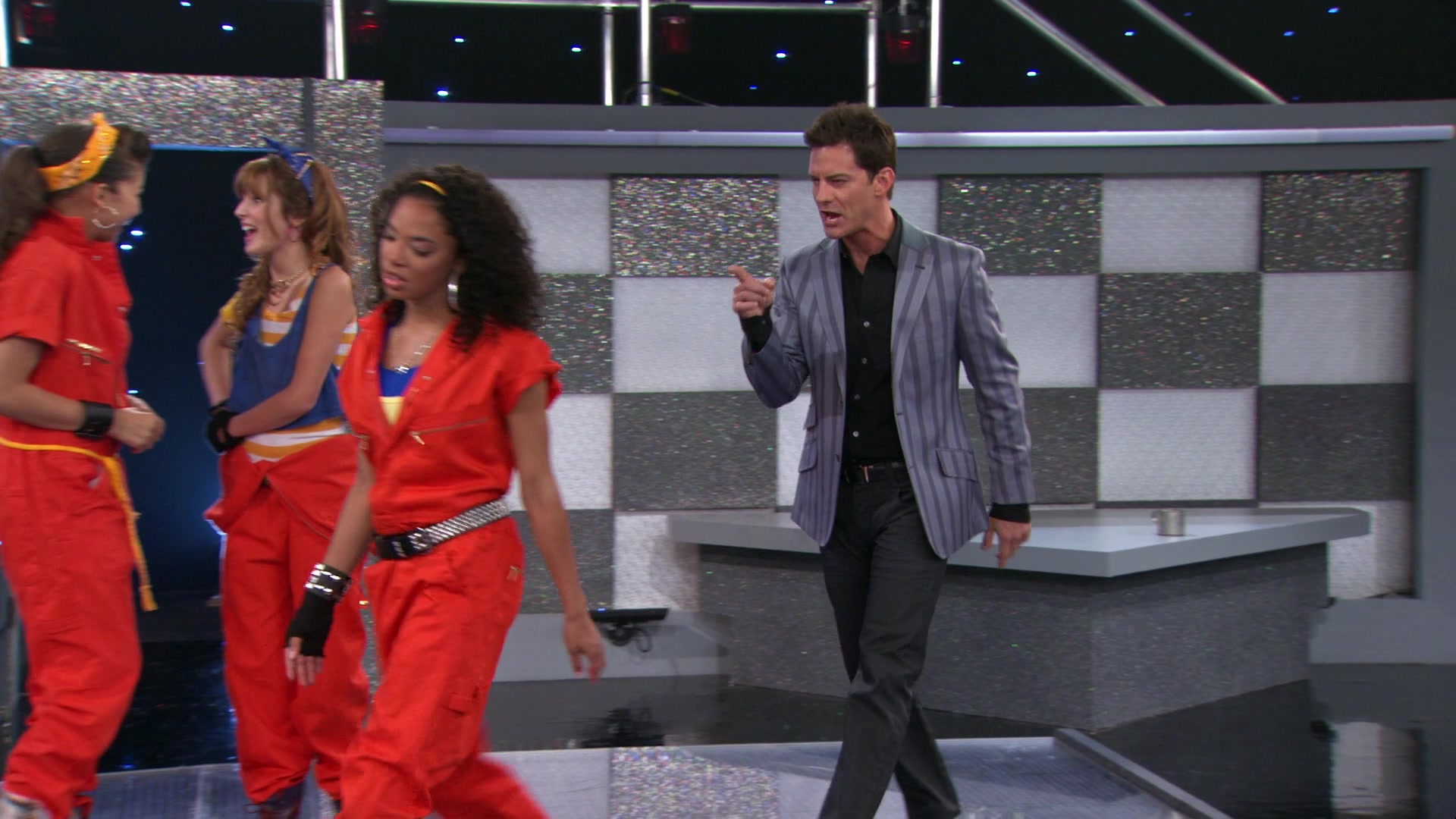 Shake_It_Up_S01E07_1080p_BTD_000288.jpg Shake_It_Up_S01E07_1080p_BTD_000288.jpg