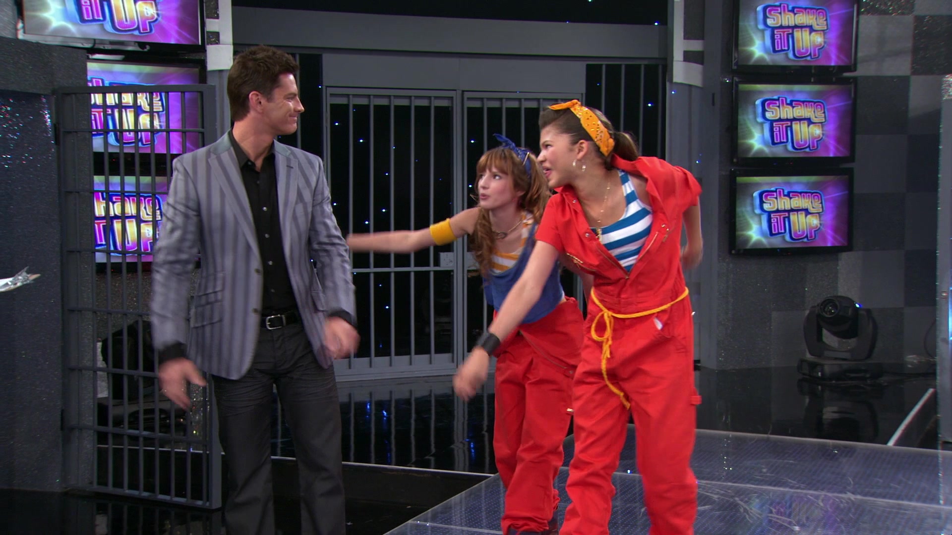 Shake_It_Up_S01E07_1080p_BTD_000343.jpg Shake_It_Up_S01E07_1080p_BTD_000343.jpg