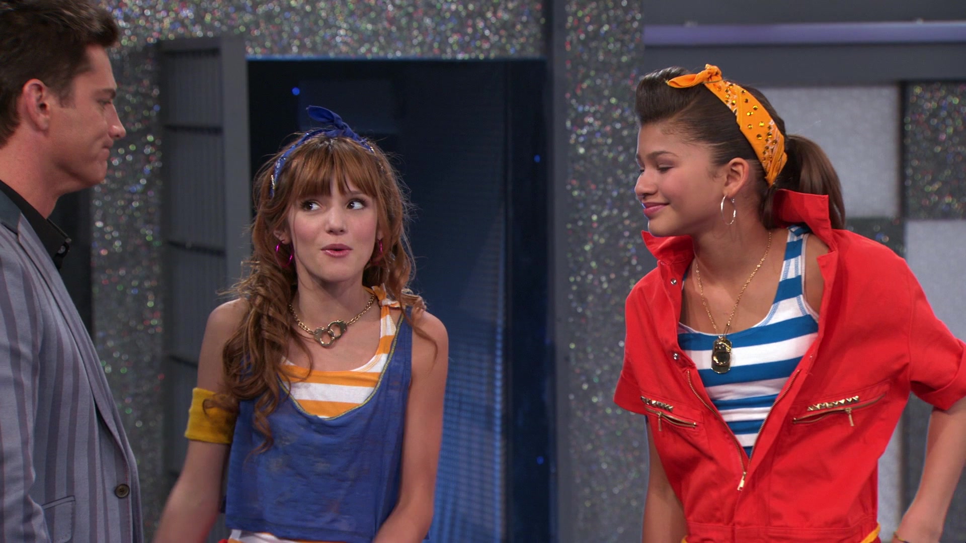 Shake_It_Up_S01E07_1080p_BTD_000350.jpg