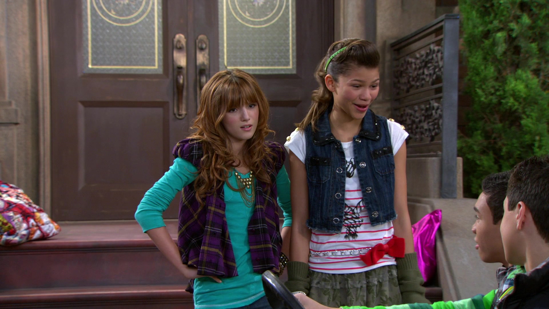 Shake_It_Up_S01E07_1080p_BTD_000618.jpg Shake_It_Up_S01E07_1080p_BTD_000618.jpg