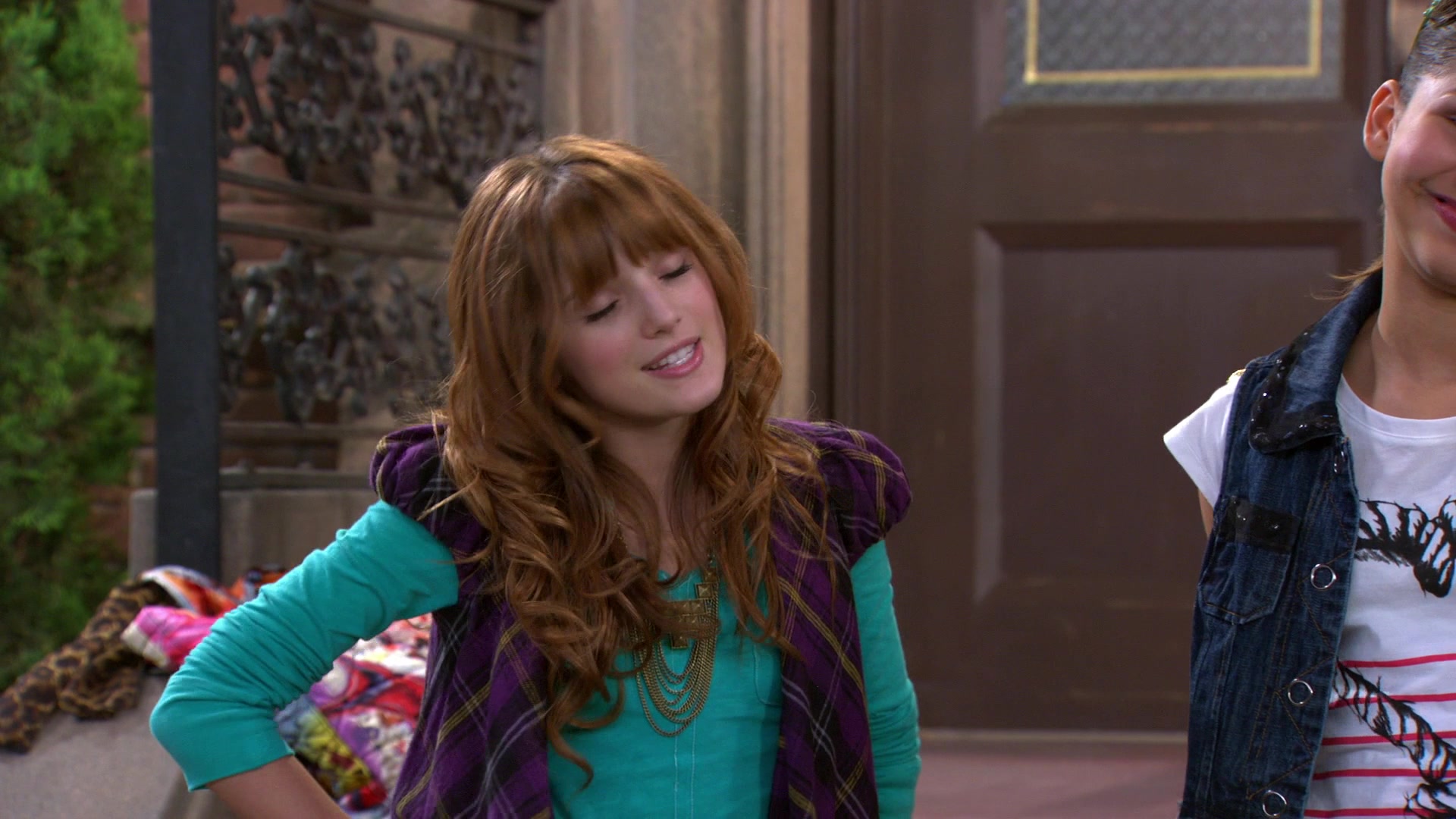 Shake_It_Up_S01E07_1080p_BTD_000767.jpg Shake_It_Up_S01E07_1080p_BTD_000767.jpg