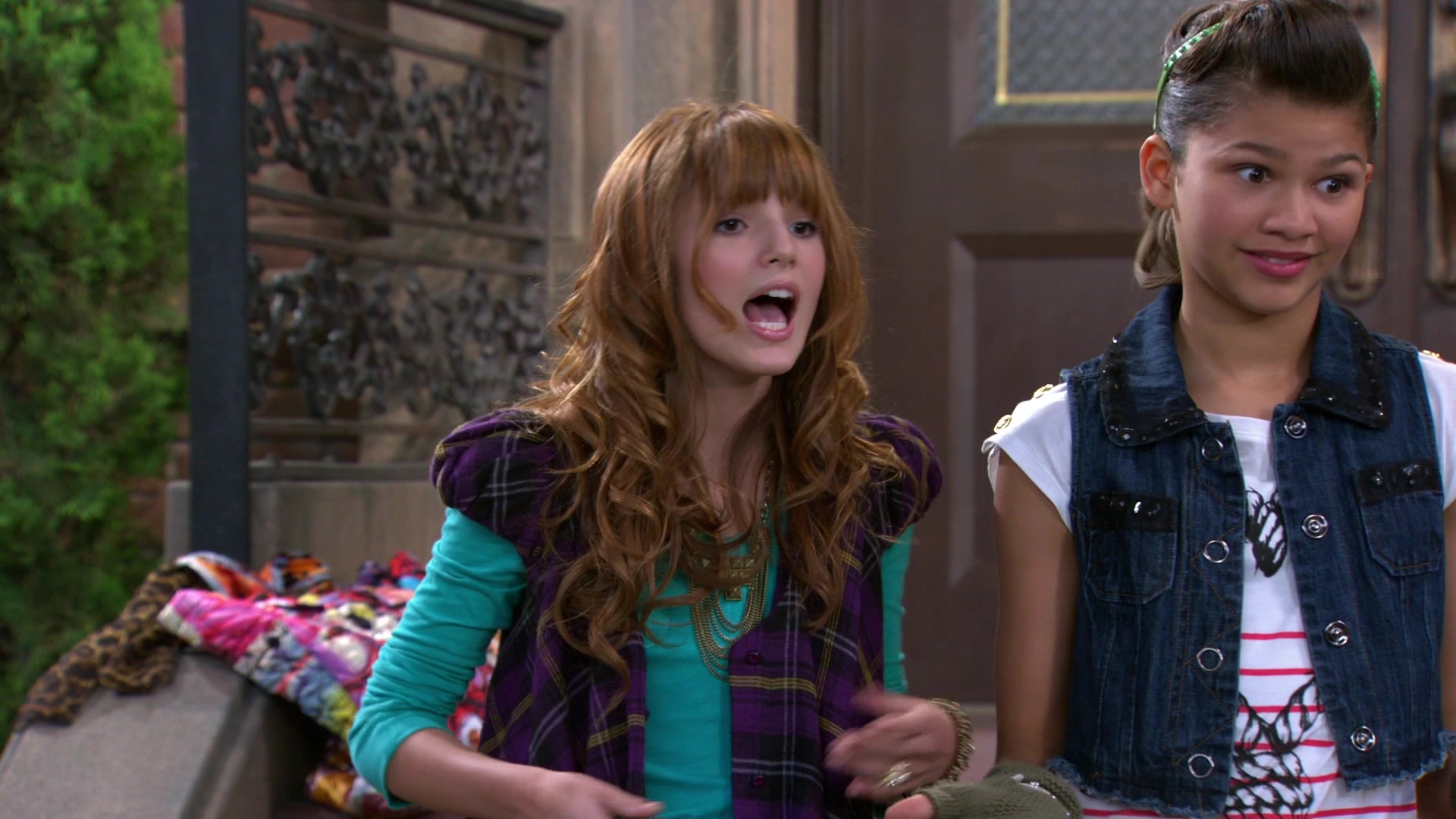 Shake_It_Up_S01E07_1080p_BTD_000806.jpg Shake_It_Up_S01E07_1080p_BTD_000806.jpg