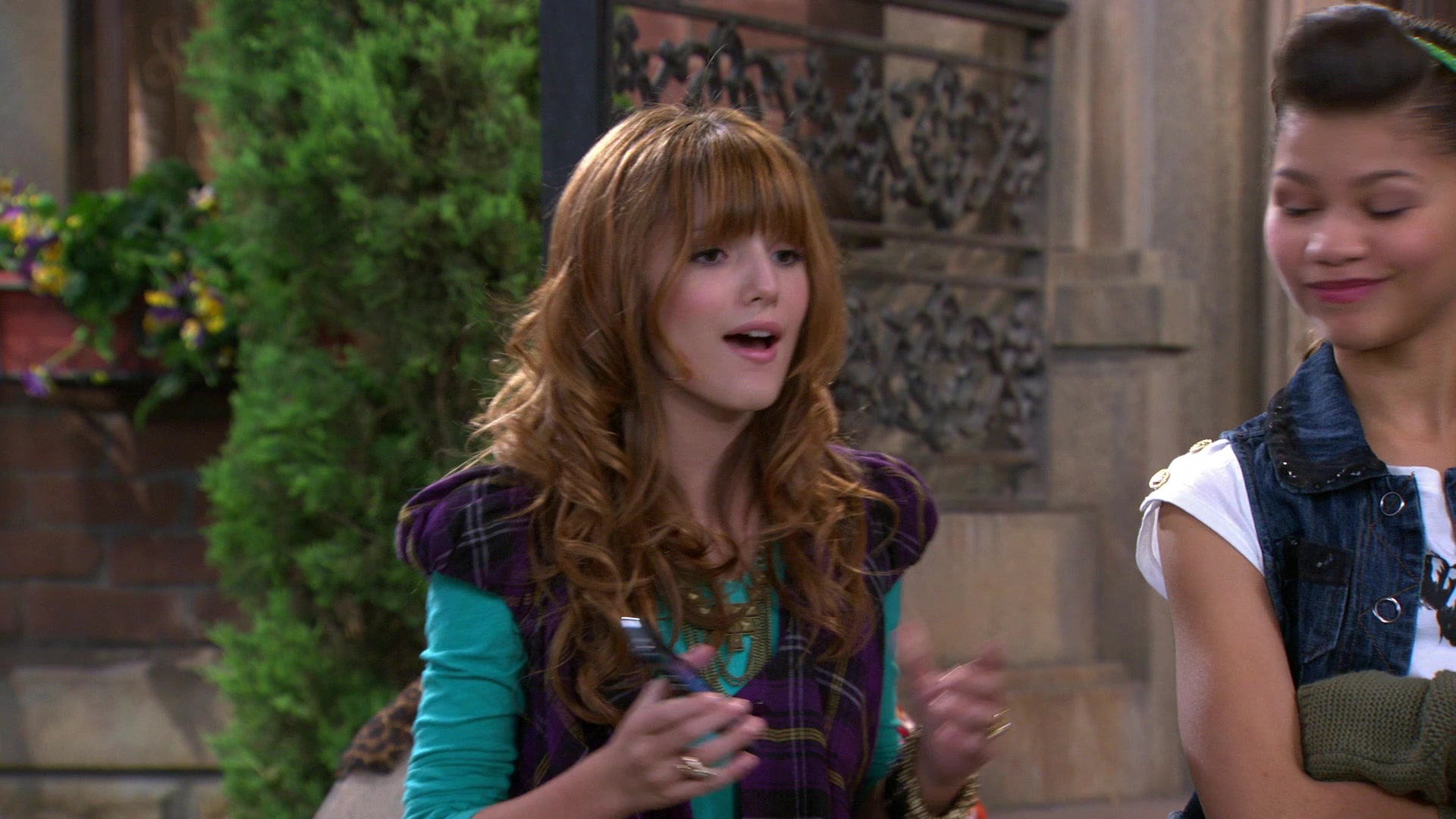 Shake_It_Up_S01E07_1080p_BTD_000823.jpg Shake_It_Up_S01E07_1080p_BTD_000823.jpg