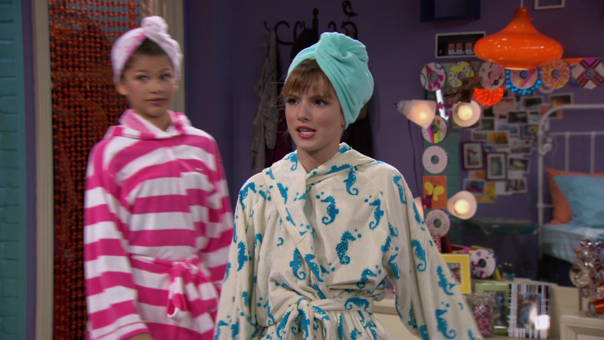 Shake_It_Up_S01E07_1080p_BTD_000901.jpg Shake_It_Up_S01E07_1080p_BTD_000901.jpg