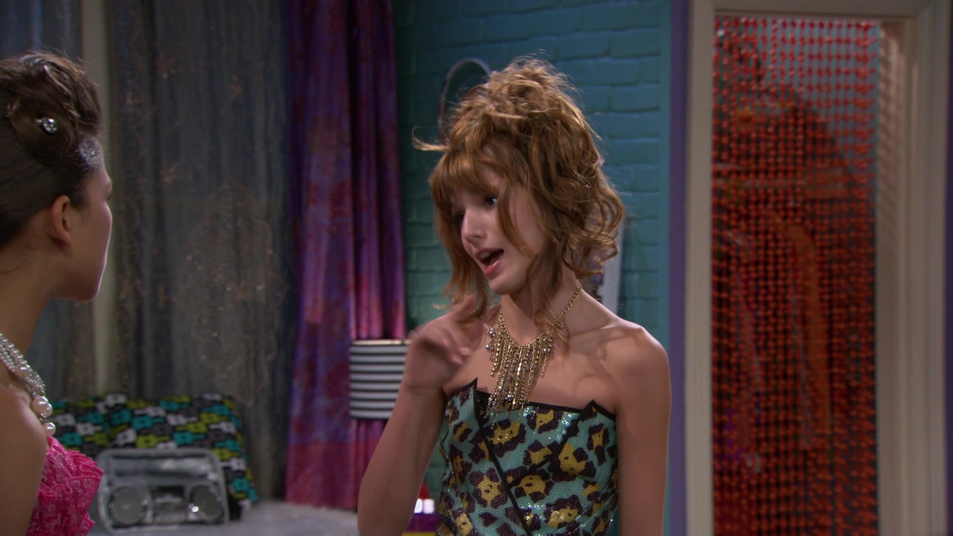 Shake_It_Up_S01E07_1080p_BTD_001108.jpg Shake_It_Up_S01E07_1080p_BTD_001108.jpg
