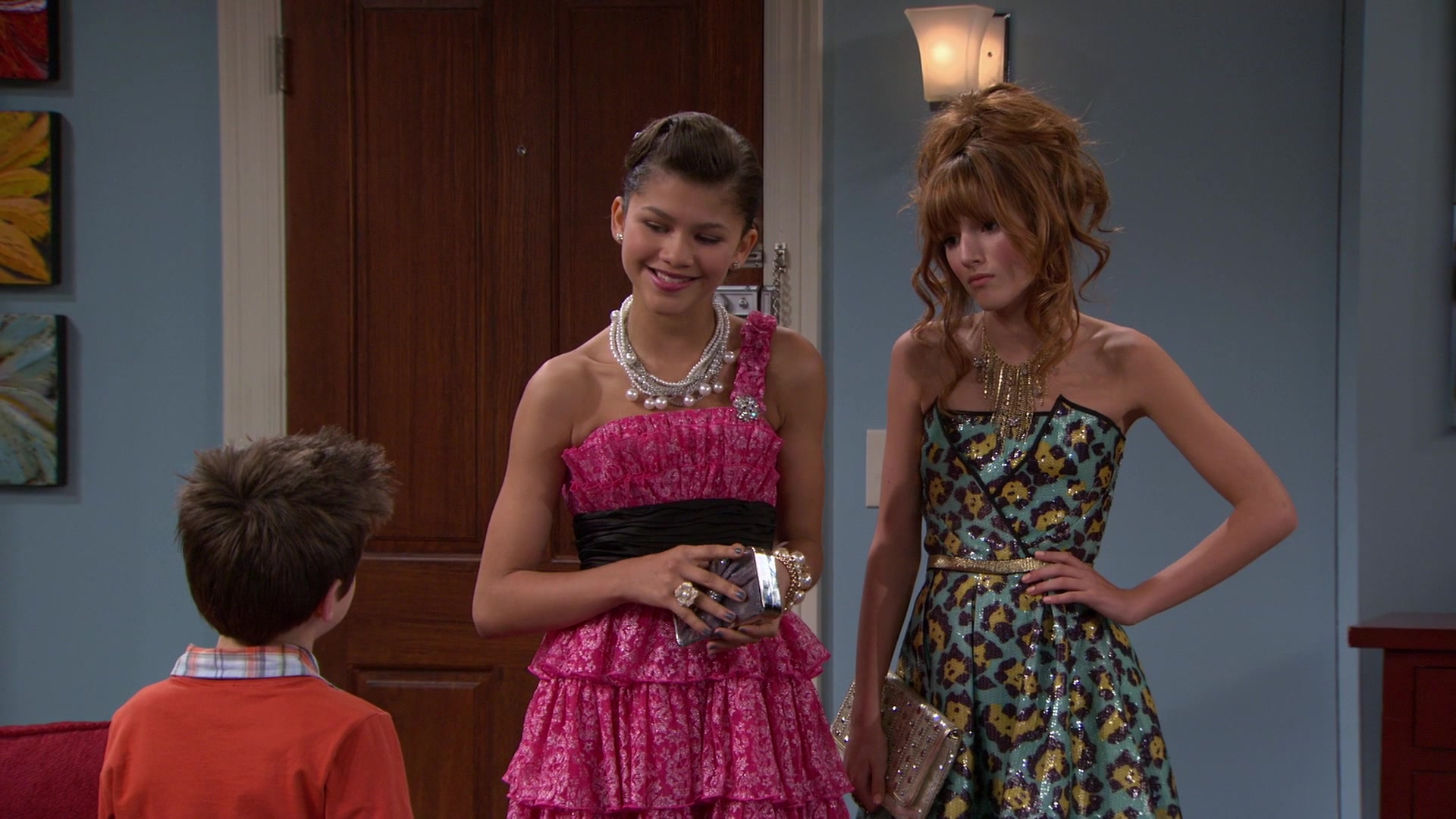 Shake_It_Up_S01E07_1080p_BTD_001230.jpg