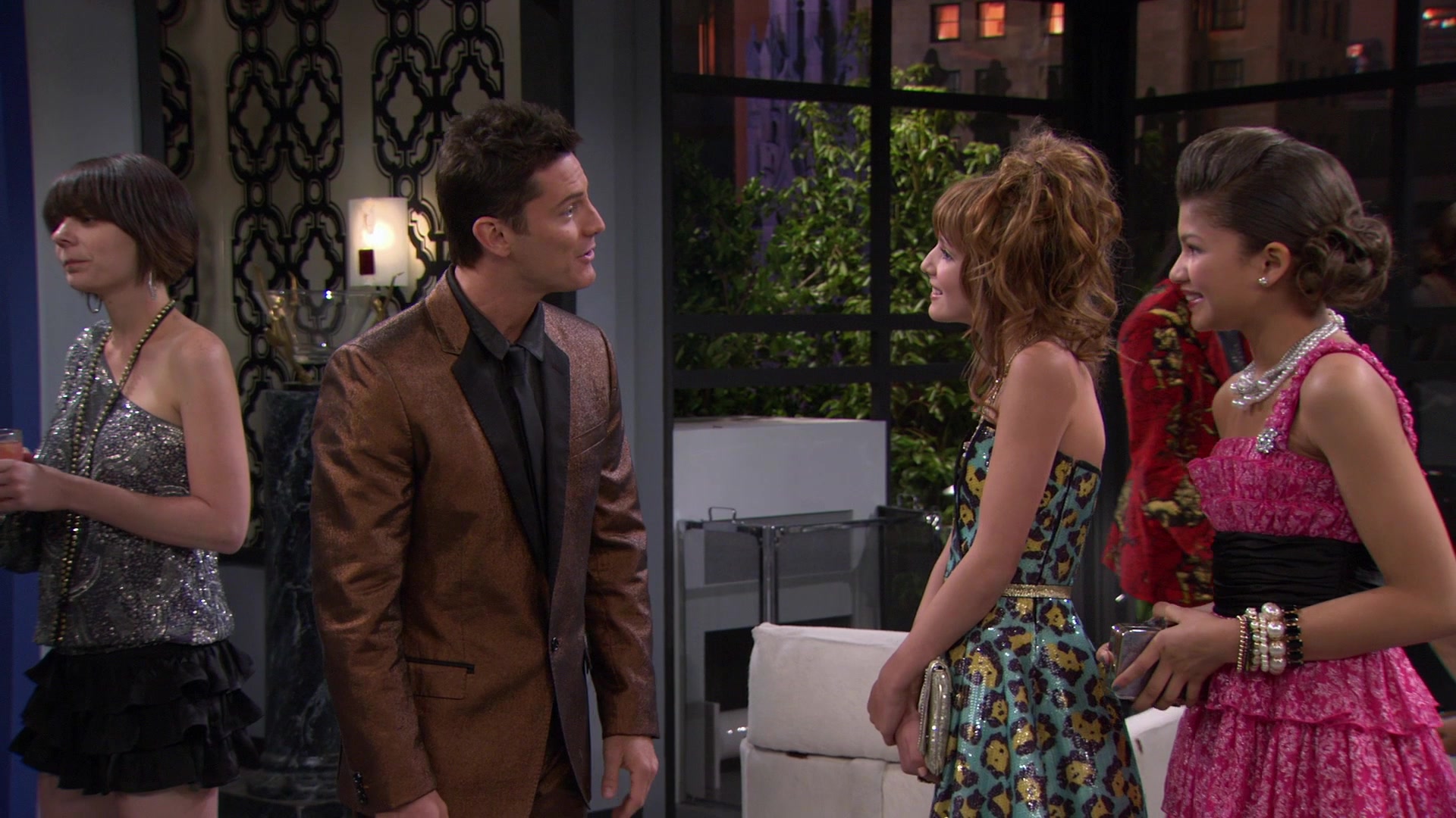 Shake_It_Up_S01E07_1080p_BTD_001293.jpg Shake_It_Up_S01E07_1080p_BTD_001293.jpg