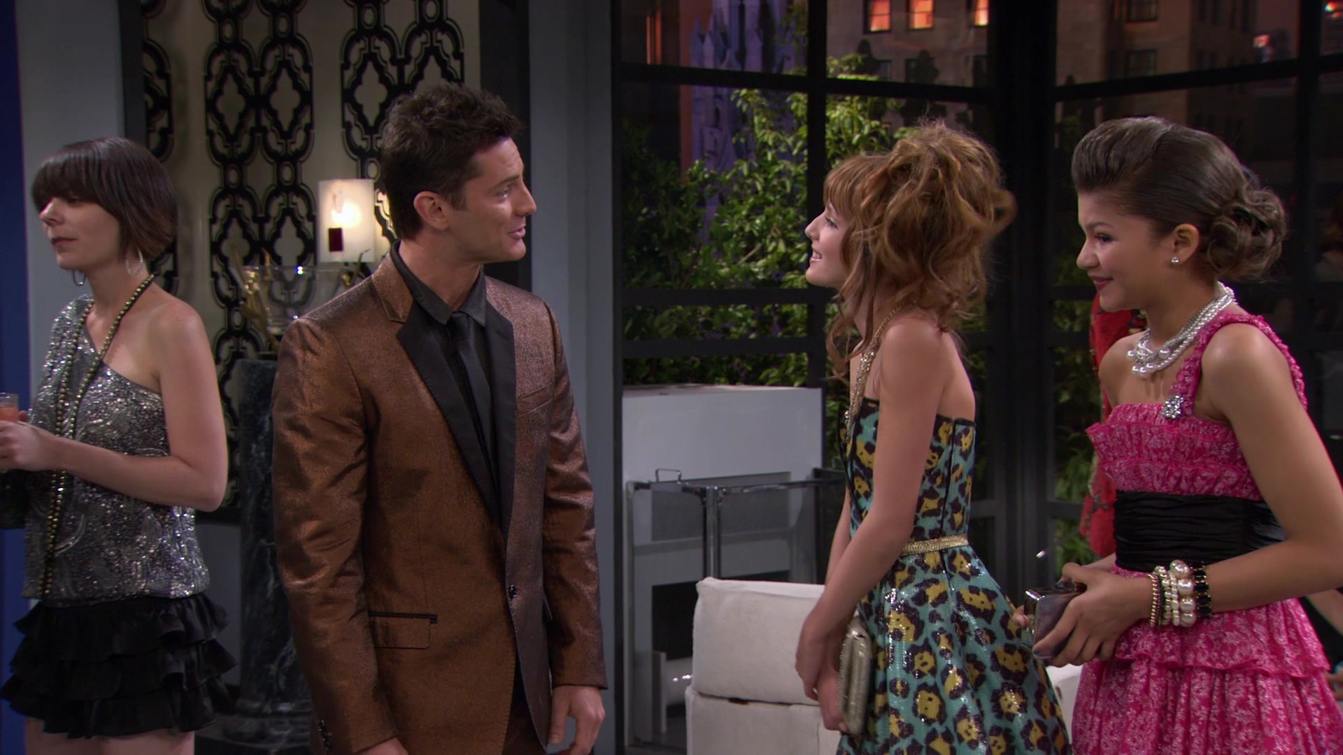 Shake_It_Up_S01E07_1080p_BTD_001294.jpg Shake_It_Up_S01E07_1080p_BTD_001294.jpg