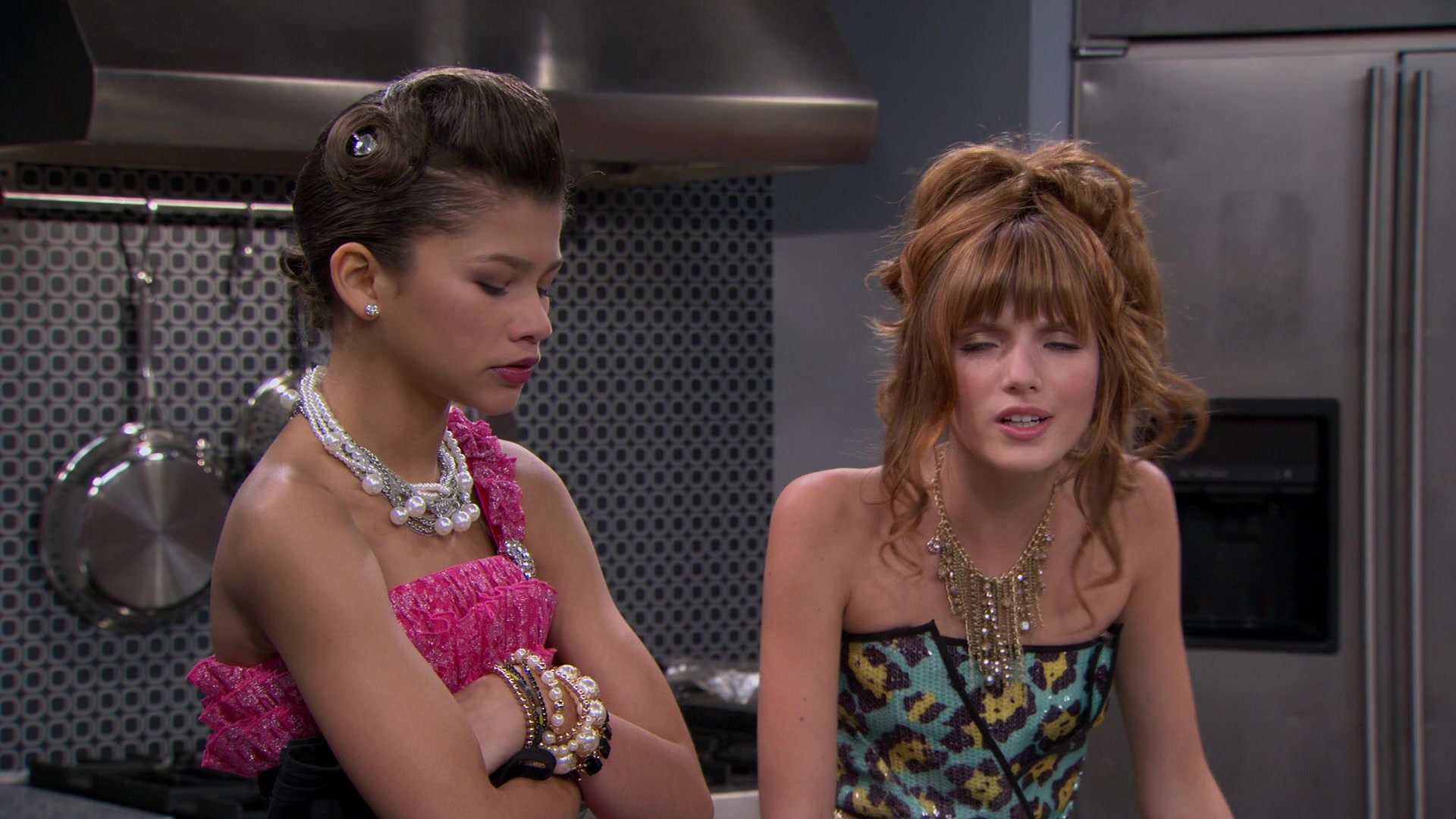 Shake_It_Up_S01E07_1080p_BTD_001382.jpg Shake_It_Up_S01E07_1080p_BTD_001382.jpg