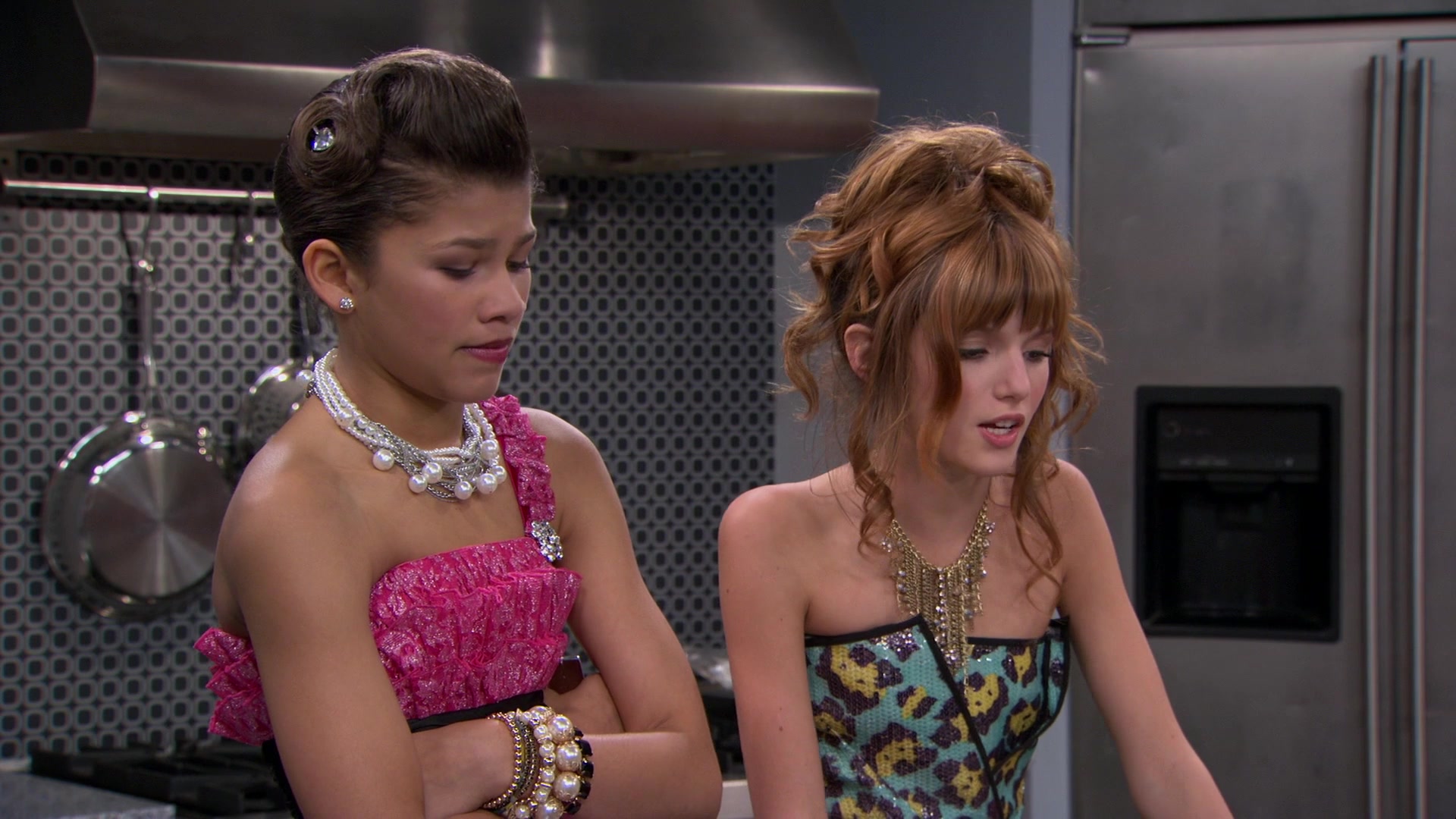 Shake_It_Up_S01E07_1080p_BTD_001398.jpg Shake_It_Up_S01E07_1080p_BTD_001398.jpg