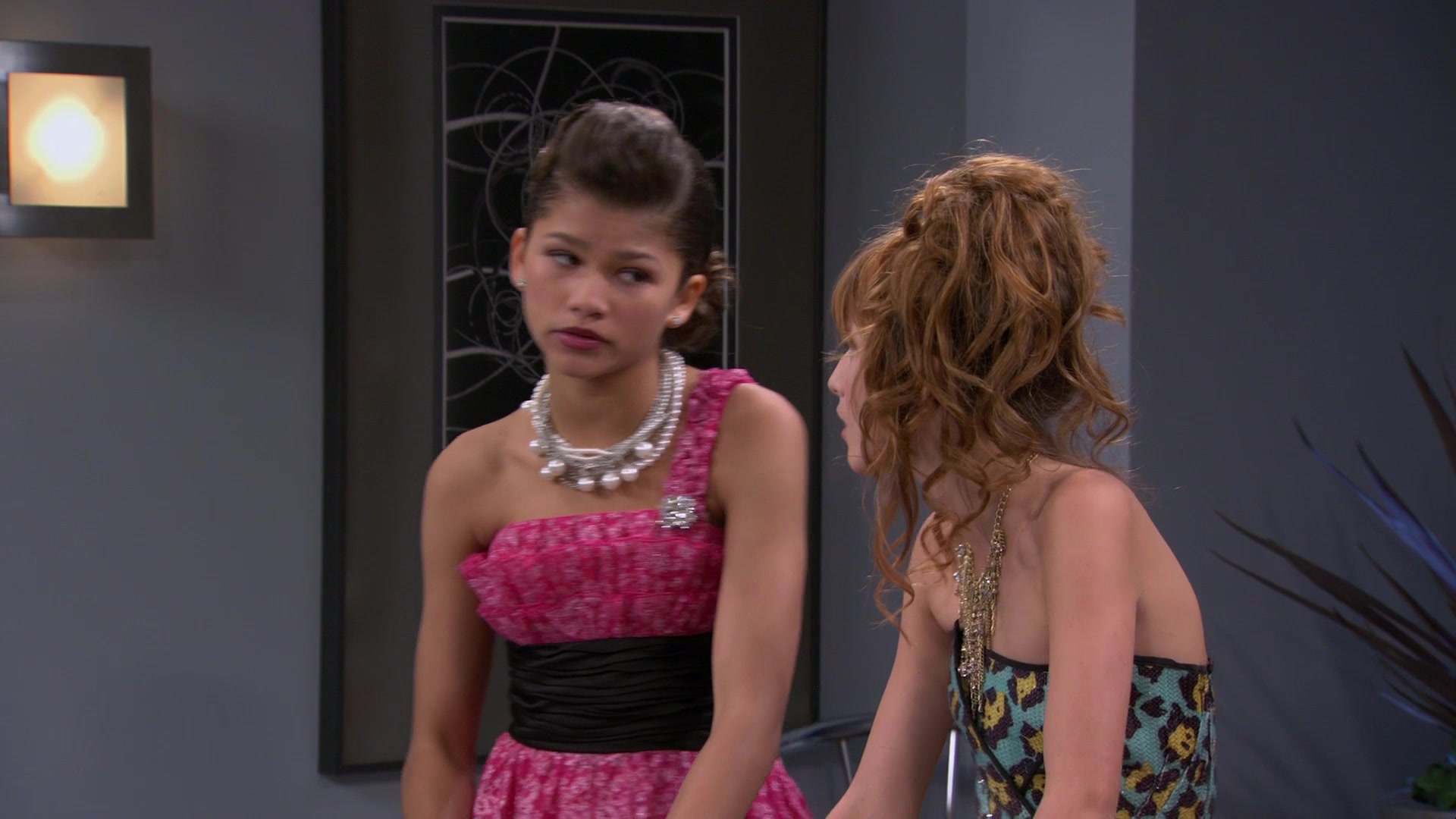 Shake_It_Up_S01E07_1080p_BTD_001410.jpg Shake_It_Up_S01E07_1080p_BTD_001410.jpg