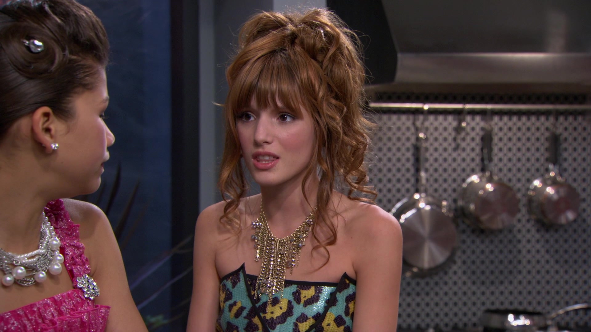 Shake_It_Up_S01E07_1080p_BTD_001419.jpg