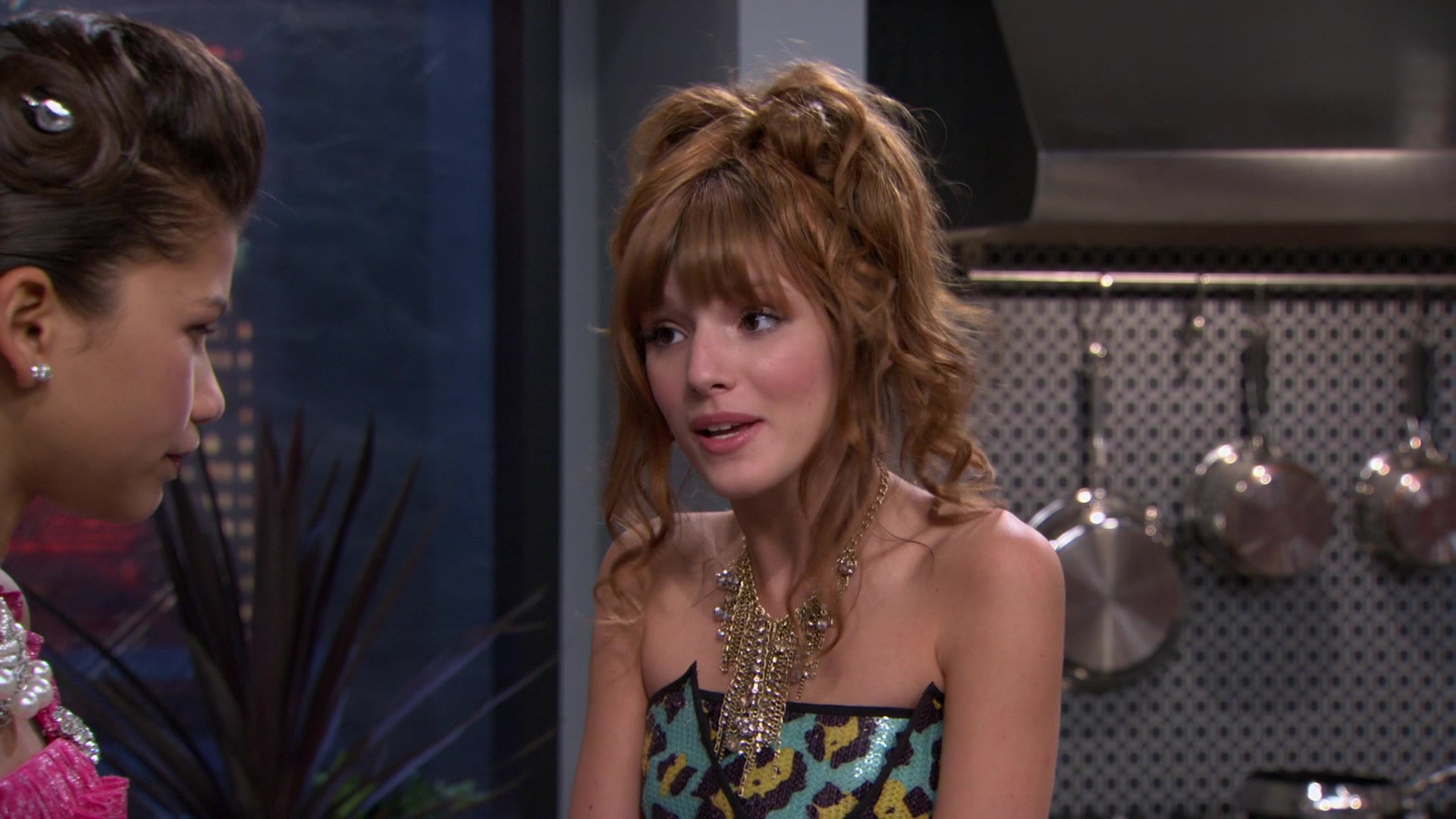 Shake_It_Up_S01E07_1080p_BTD_001425.jpg