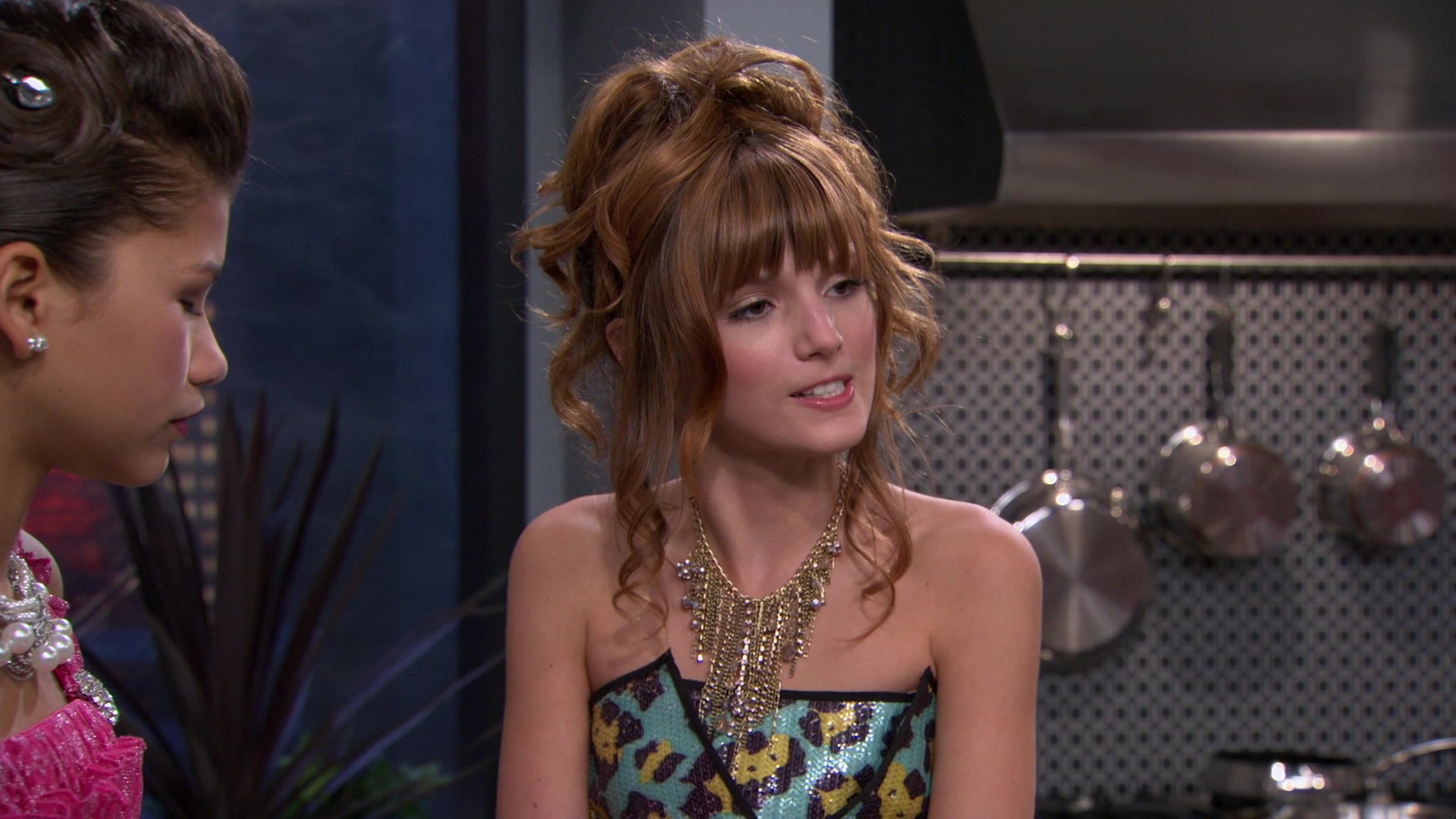 Shake_It_Up_S01E07_1080p_BTD_001430.jpg