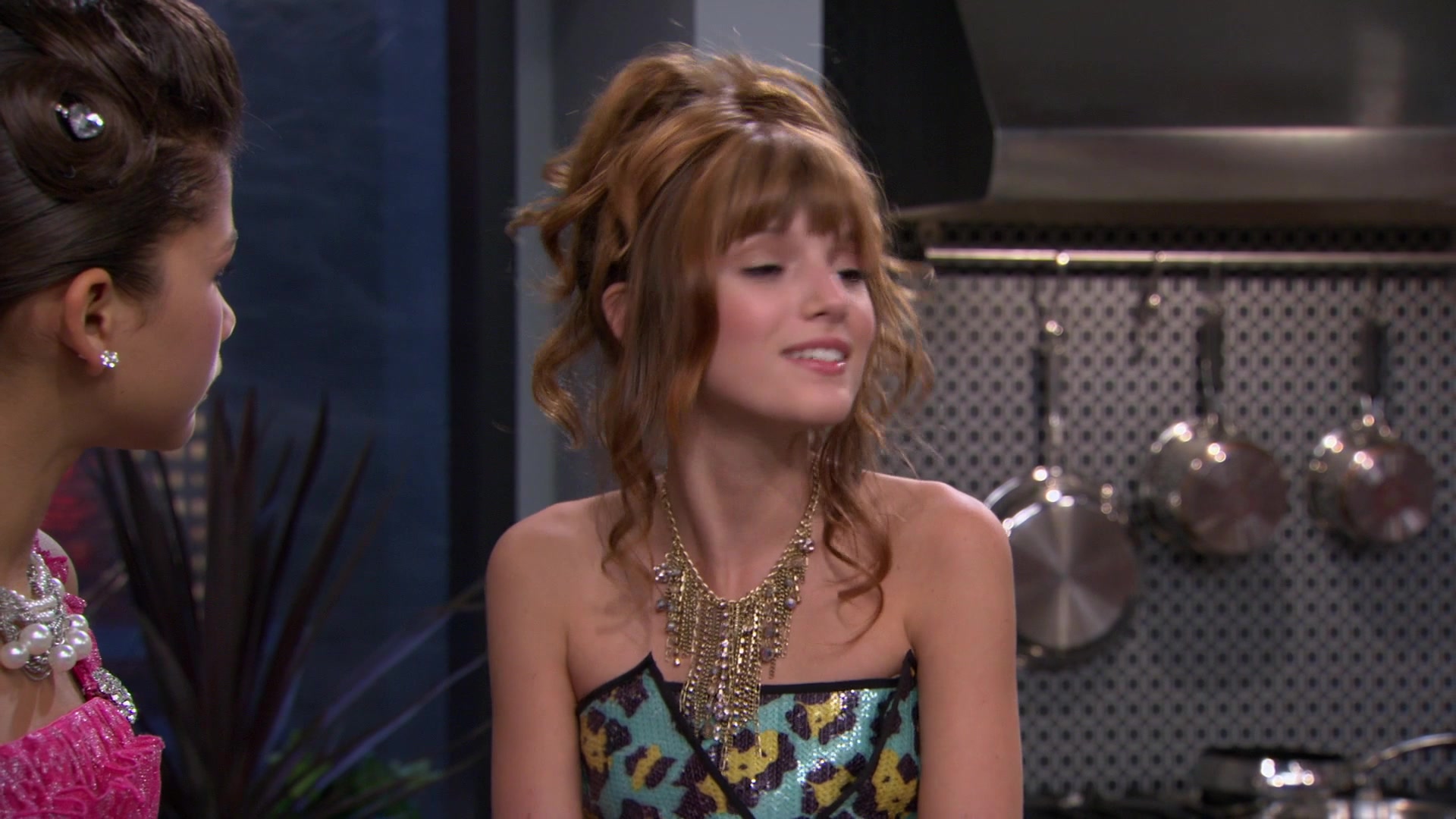 Shake_It_Up_S01E07_1080p_BTD_001432.jpg