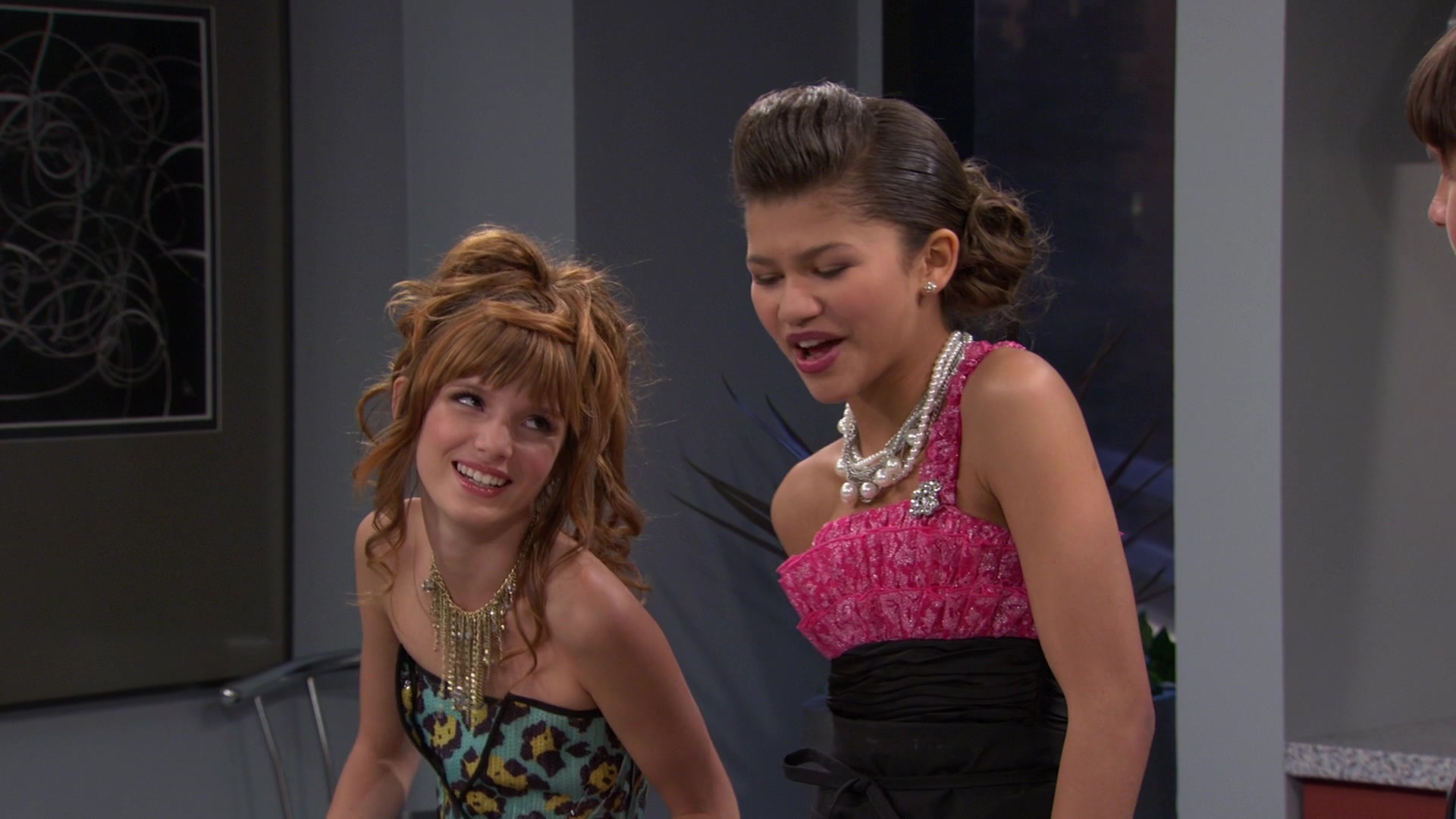 Shake_It_Up_S01E07_1080p_BTD_001653.jpg Shake_It_Up_S01E07_1080p_BTD_001653.jpg