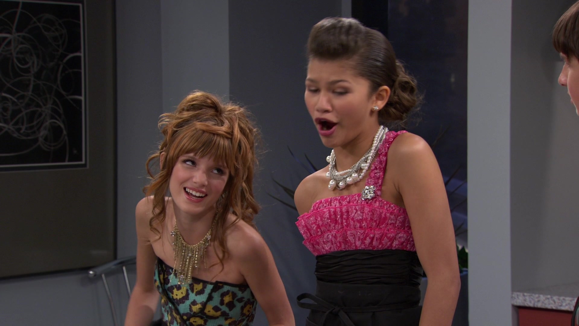 Shake_It_Up_S01E07_1080p_BTD_001654.jpg Shake_It_Up_S01E07_1080p_BTD_001654.jpg