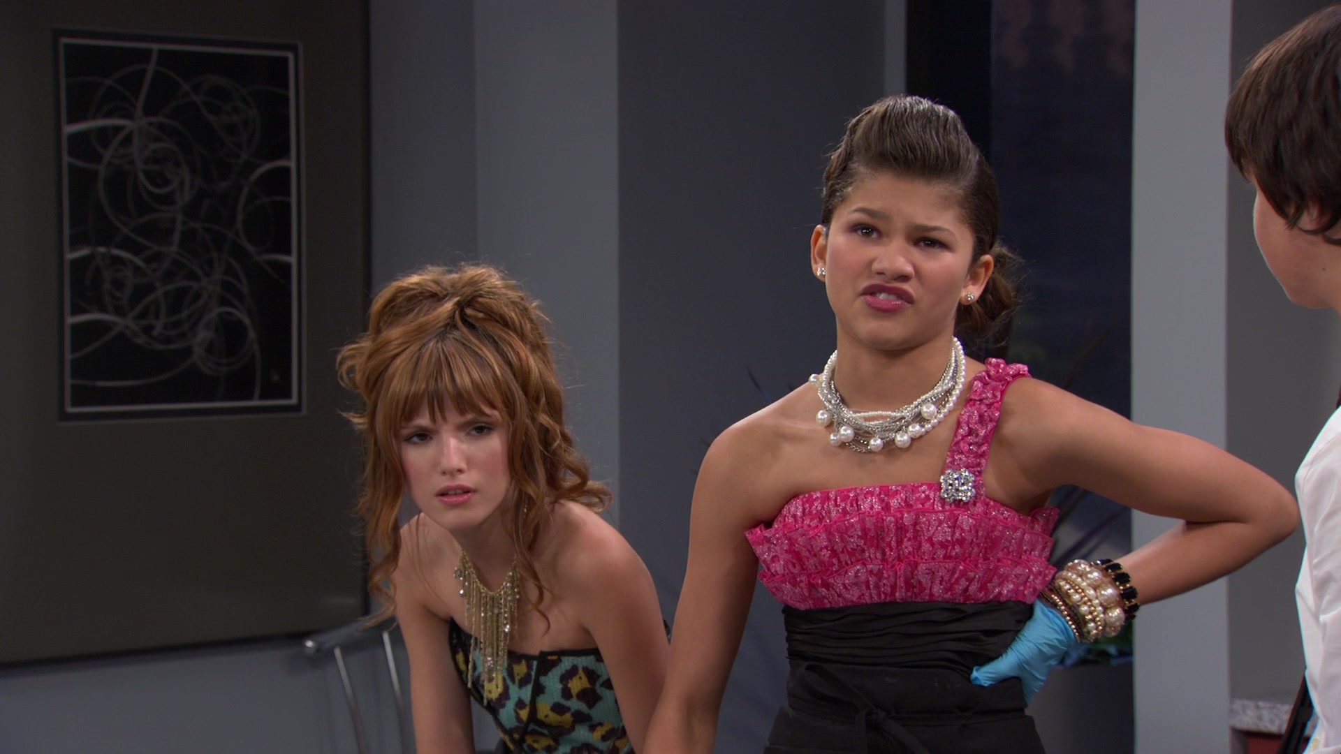 Shake_It_Up_S01E07_1080p_BTD_001683.jpg Shake_It_Up_S01E07_1080p_BTD_001683.jpg
