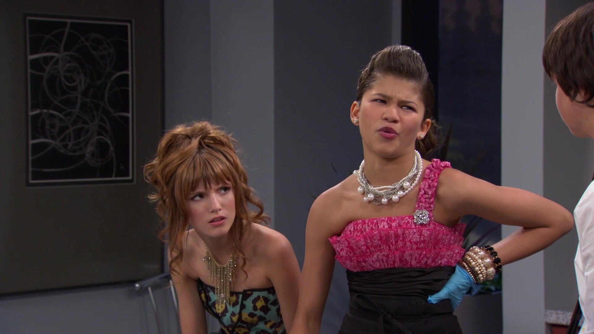 Shake_It_Up_S01E07_1080p_BTD_001685.jpg Shake_It_Up_S01E07_1080p_BTD_001685.jpg