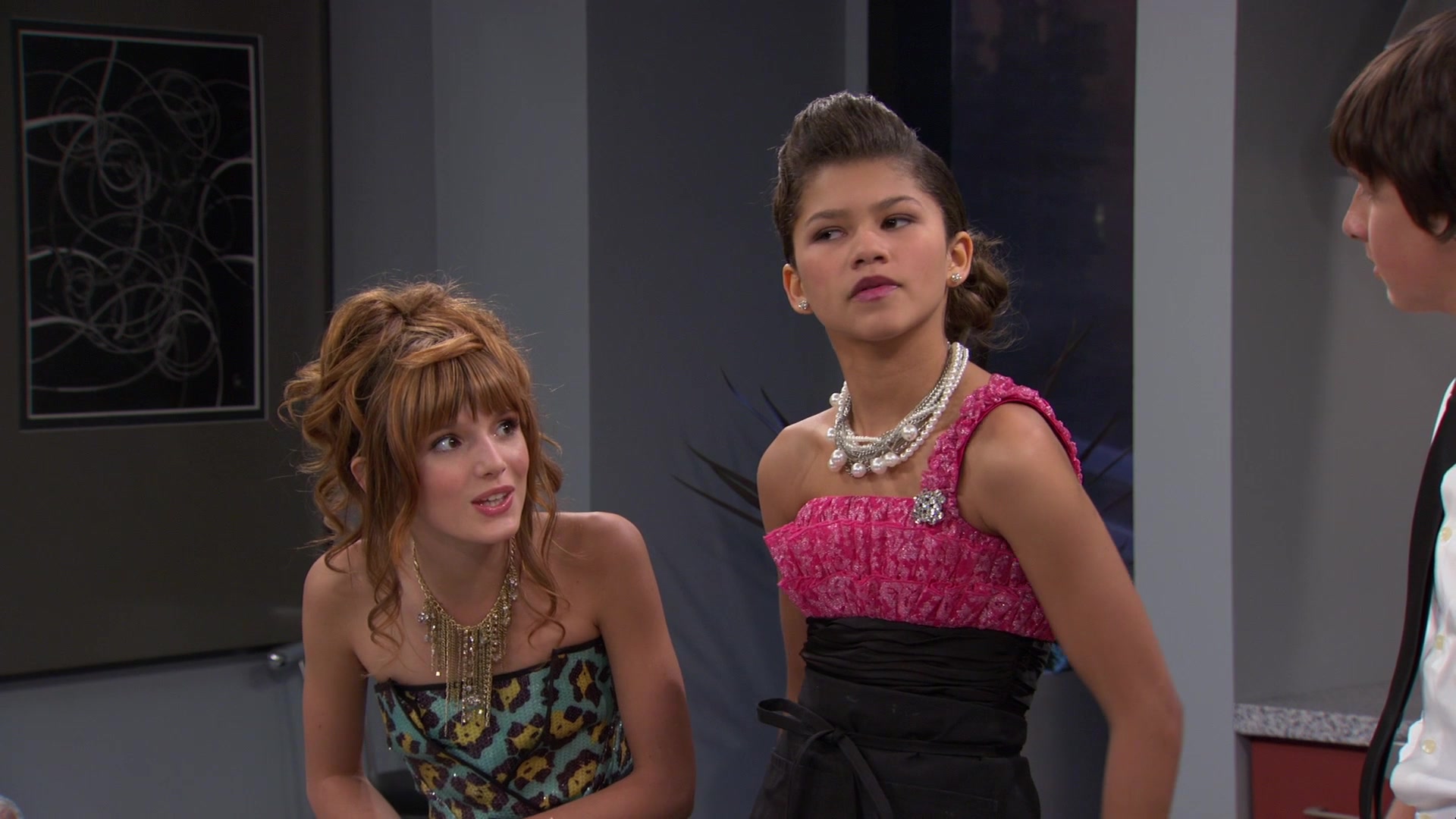 Shake_It_Up_S01E07_1080p_BTD_001694.jpg Shake_It_Up_S01E07_1080p_BTD_001694.jpg