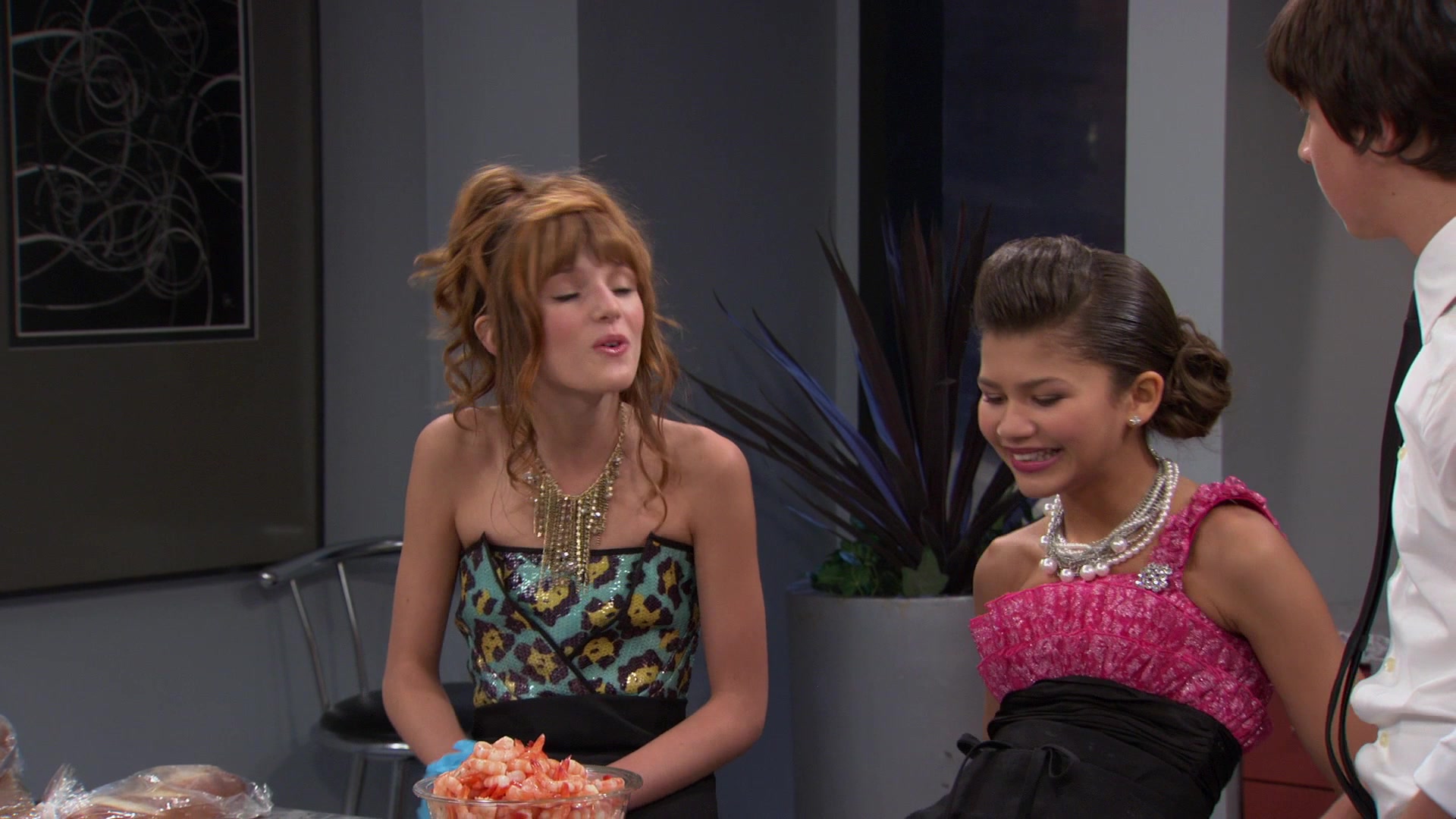 Shake_It_Up_S01E07_1080p_BTD_001699.jpg Shake_It_Up_S01E07_1080p_BTD_001699.jpg