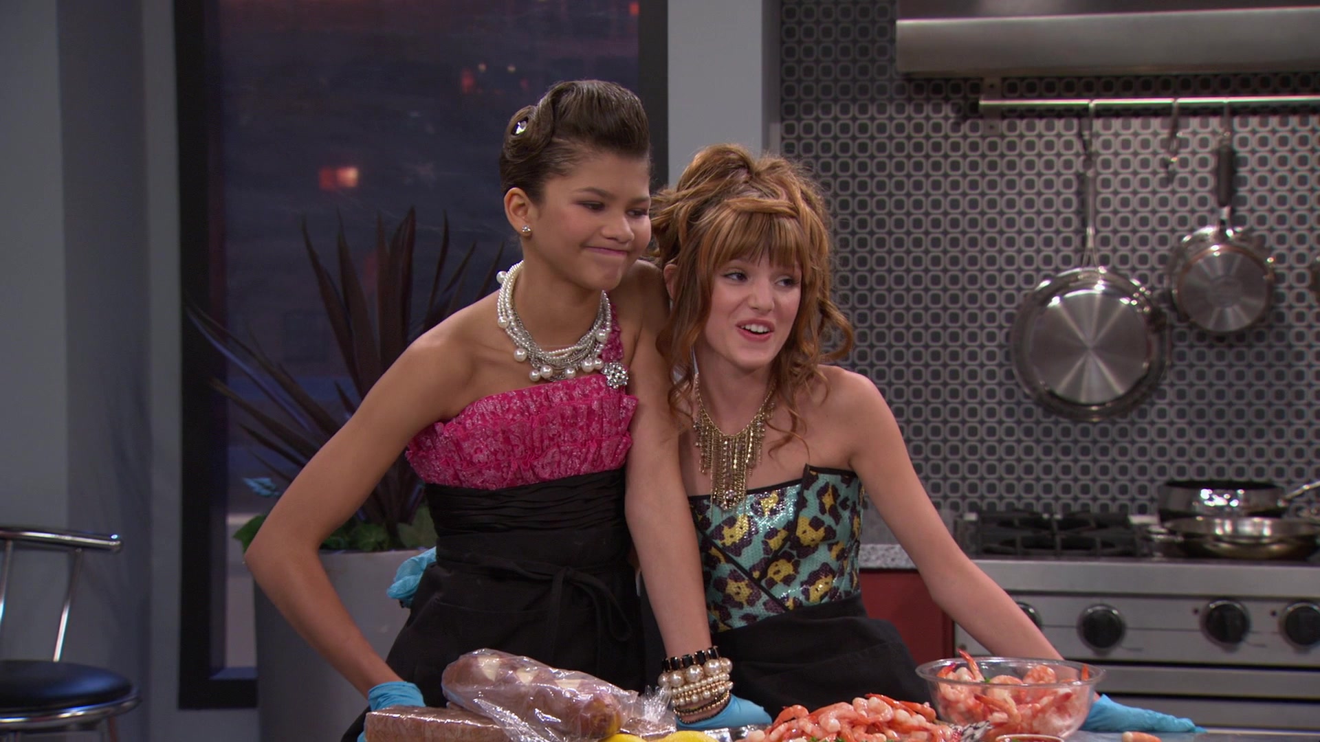 Shake_It_Up_S01E07_1080p_BTD_001815.jpg
