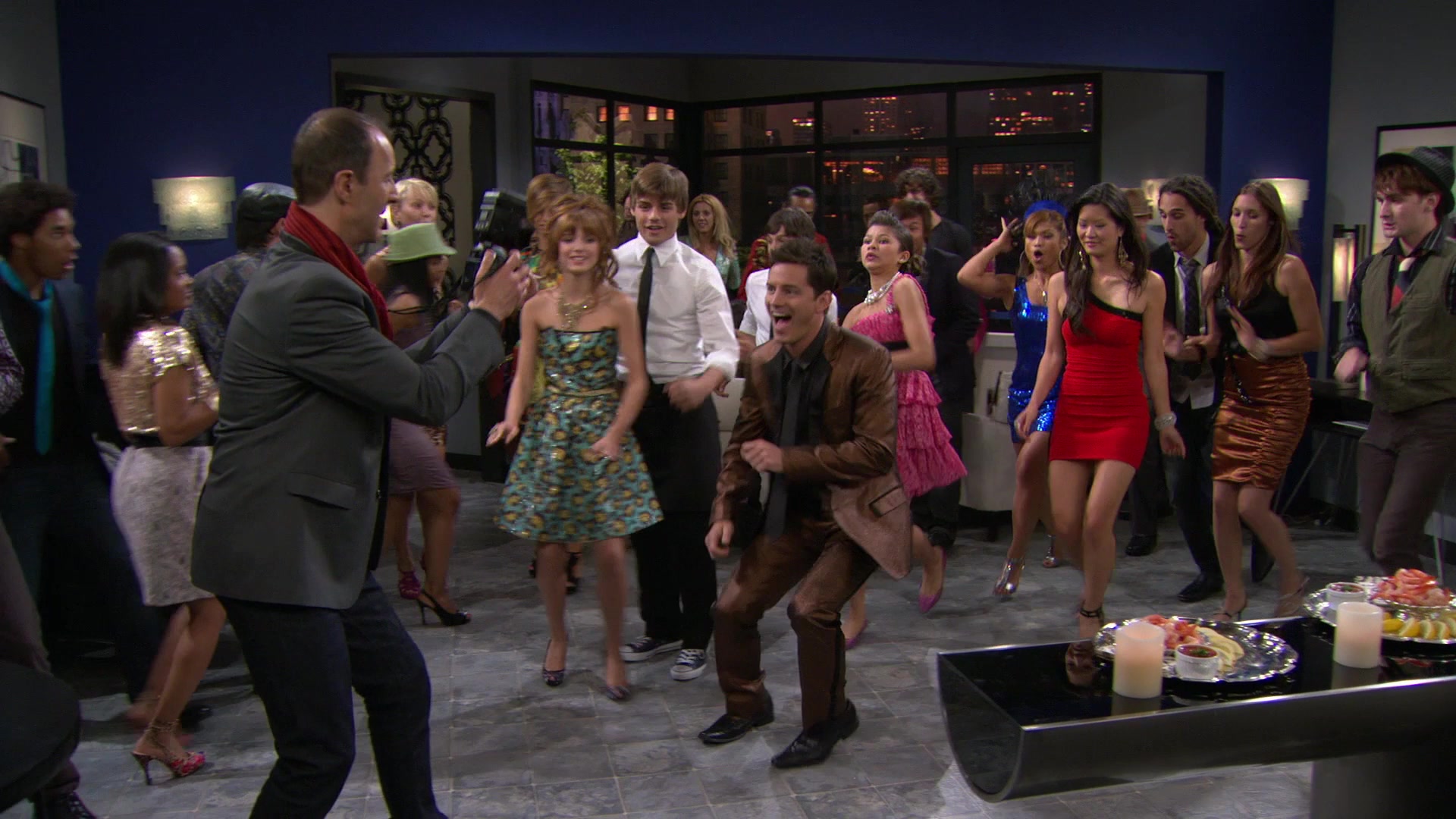 Shake_It_Up_S01E07_1080p_BTD_002156.jpg Shake_It_Up_S01E07_1080p_BTD_002156.jpg