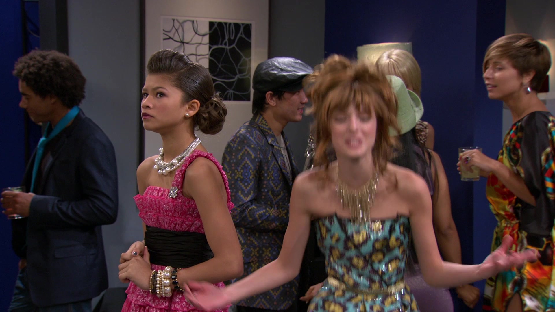 Shake_It_Up_S01E07_1080p_BTD_002209.jpg Shake_It_Up_S01E07_1080p_BTD_002209.jpg