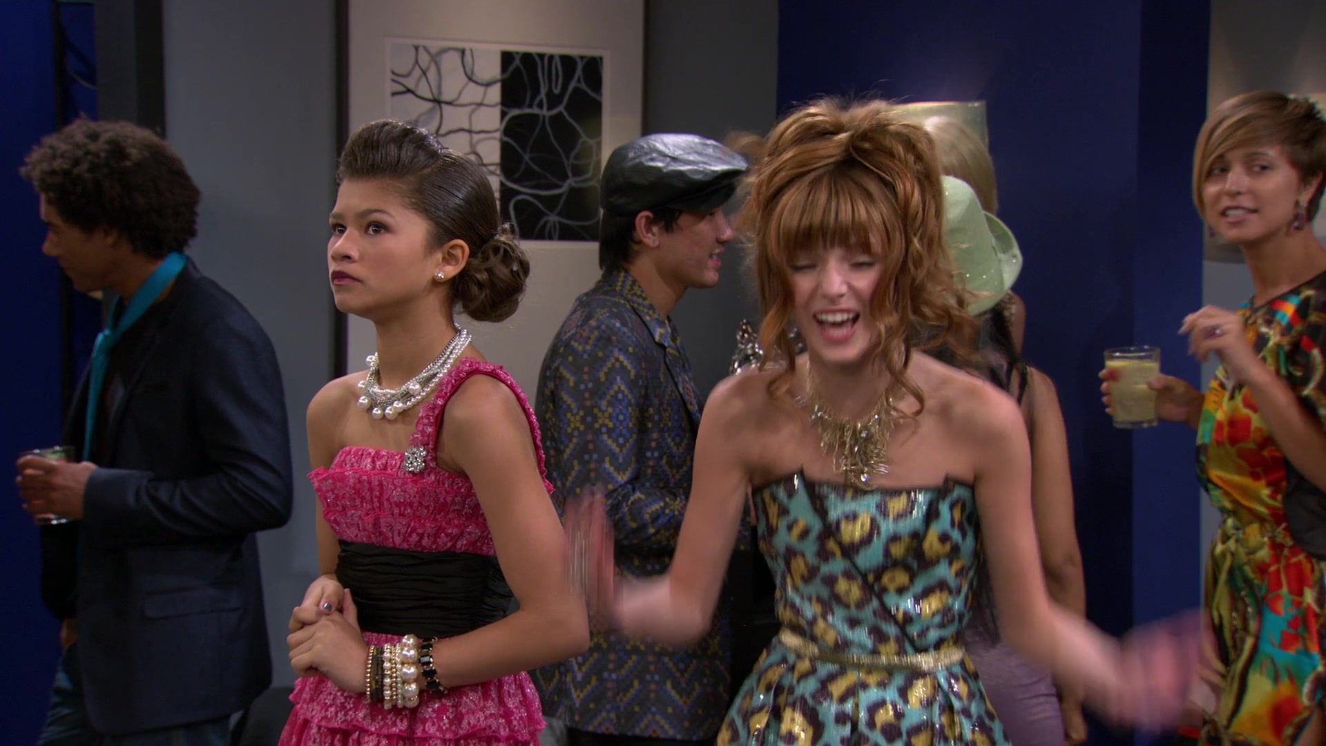 Shake_It_Up_S01E07_1080p_BTD_002210.jpg Shake_It_Up_S01E07_1080p_BTD_002210.jpg