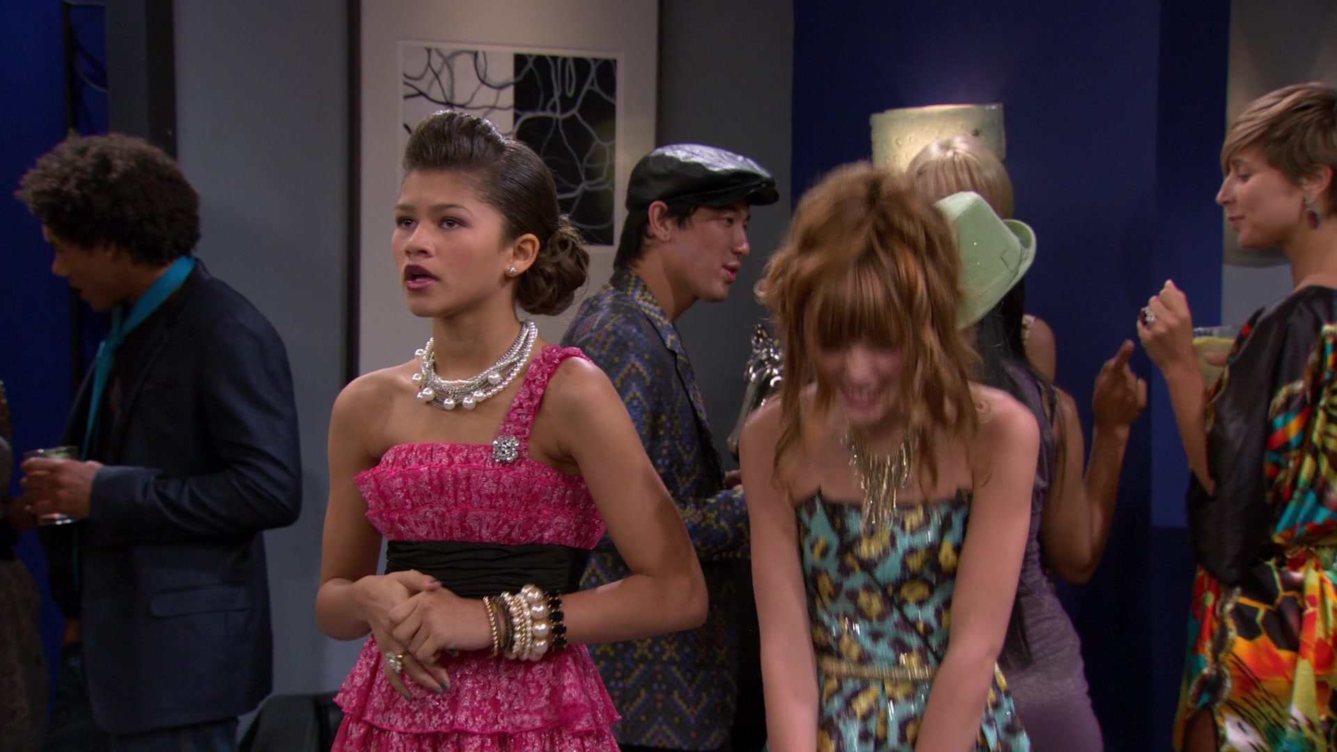 Shake_It_Up_S01E07_1080p_BTD_002214.jpg Shake_It_Up_S01E07_1080p_BTD_002214.jpg