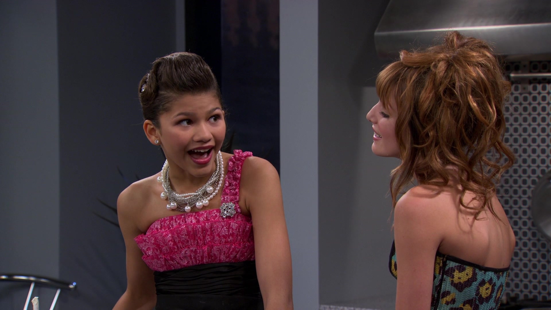 Shake_It_Up_S01E07_1080p_BTD_002429.jpg Shake_It_Up_S01E07_1080p_BTD_002429.jpg