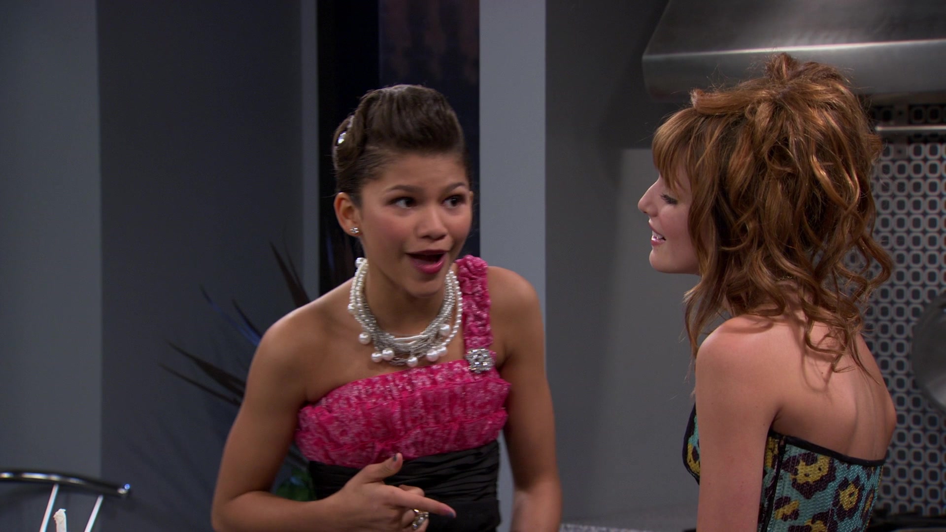Shake_It_Up_S01E07_1080p_BTD_002433.jpg Shake_It_Up_S01E07_1080p_BTD_002433.jpg